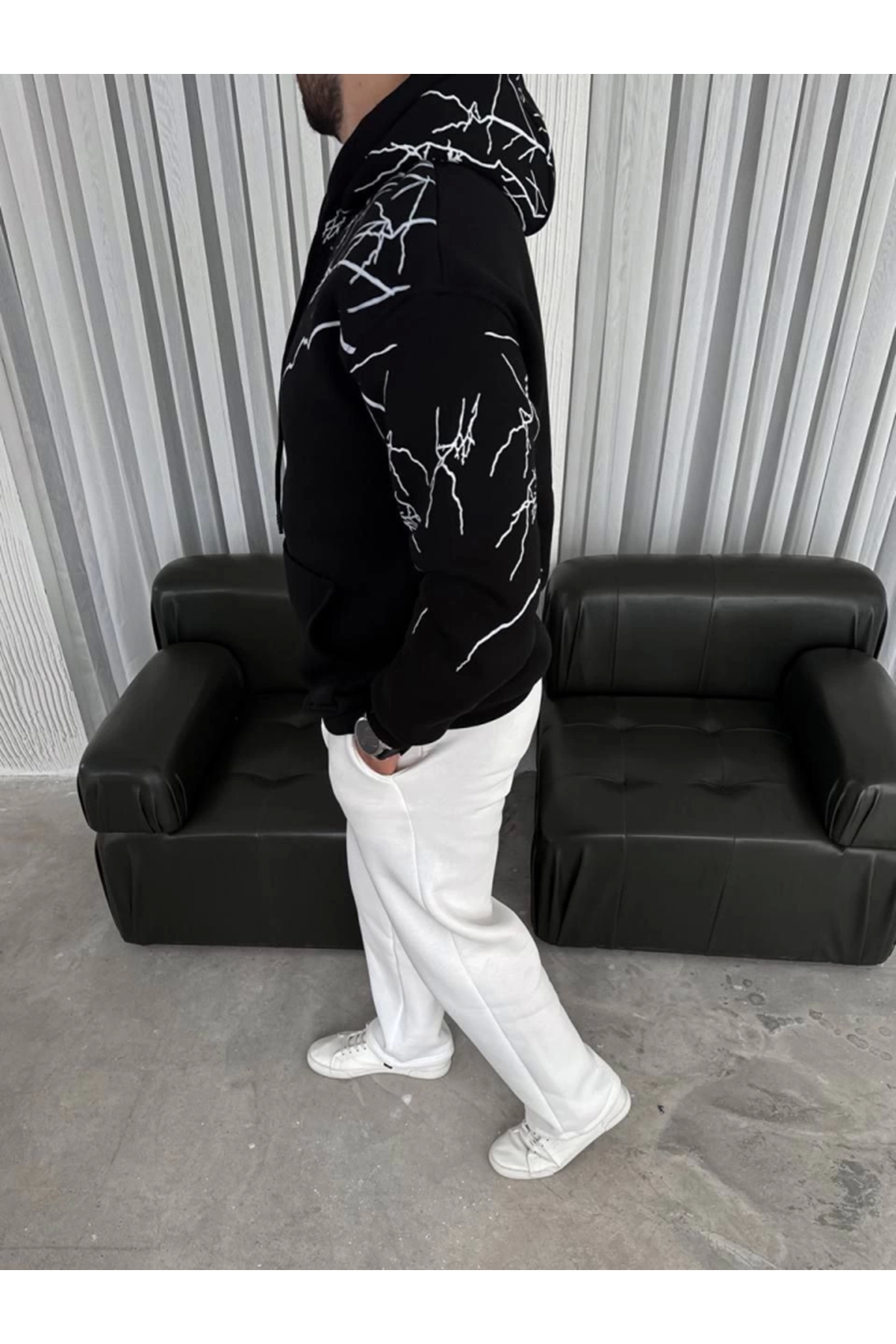 Yıldırım Baskılı Kapşonlu SweatShirt - Siyah