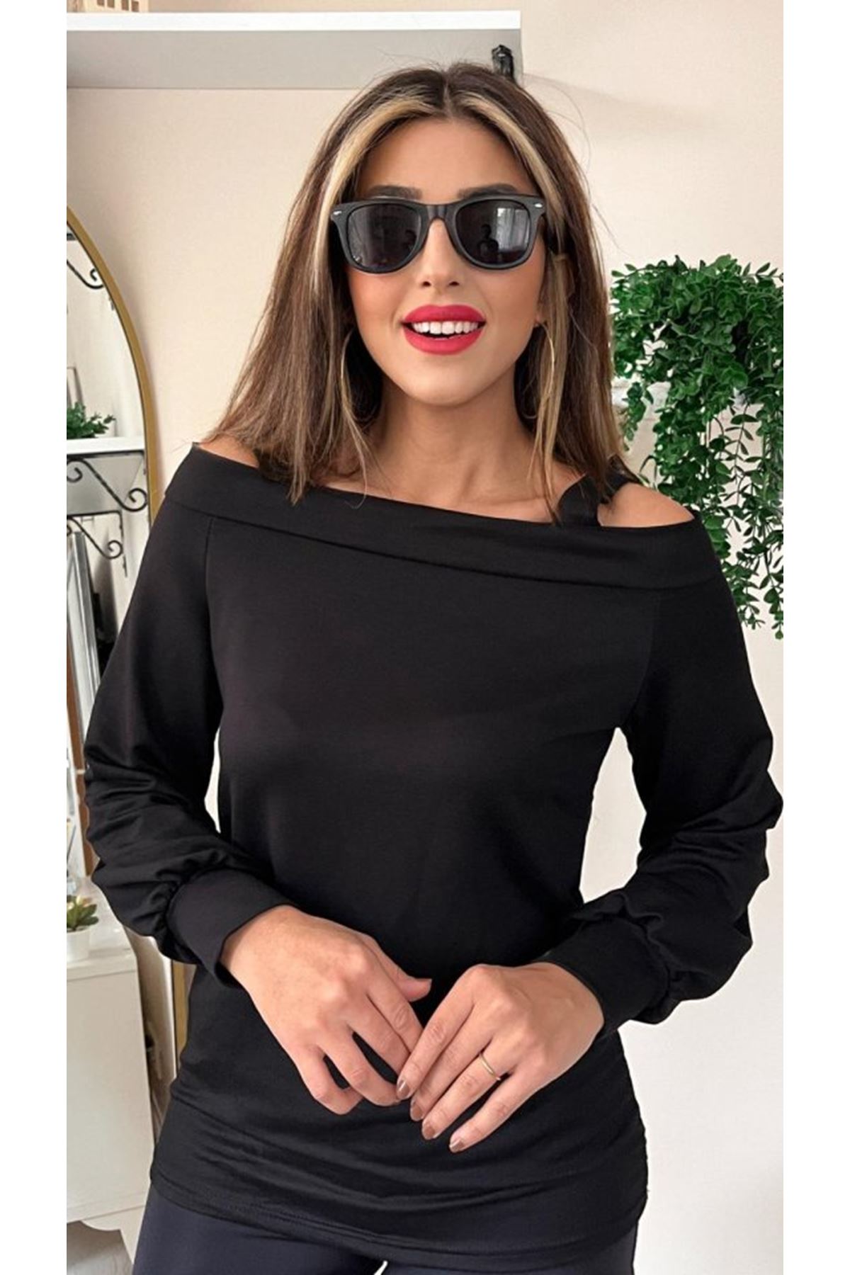 Kadın Askılı Iki Omuzu Açık Salaş Yün Viskon Bluz