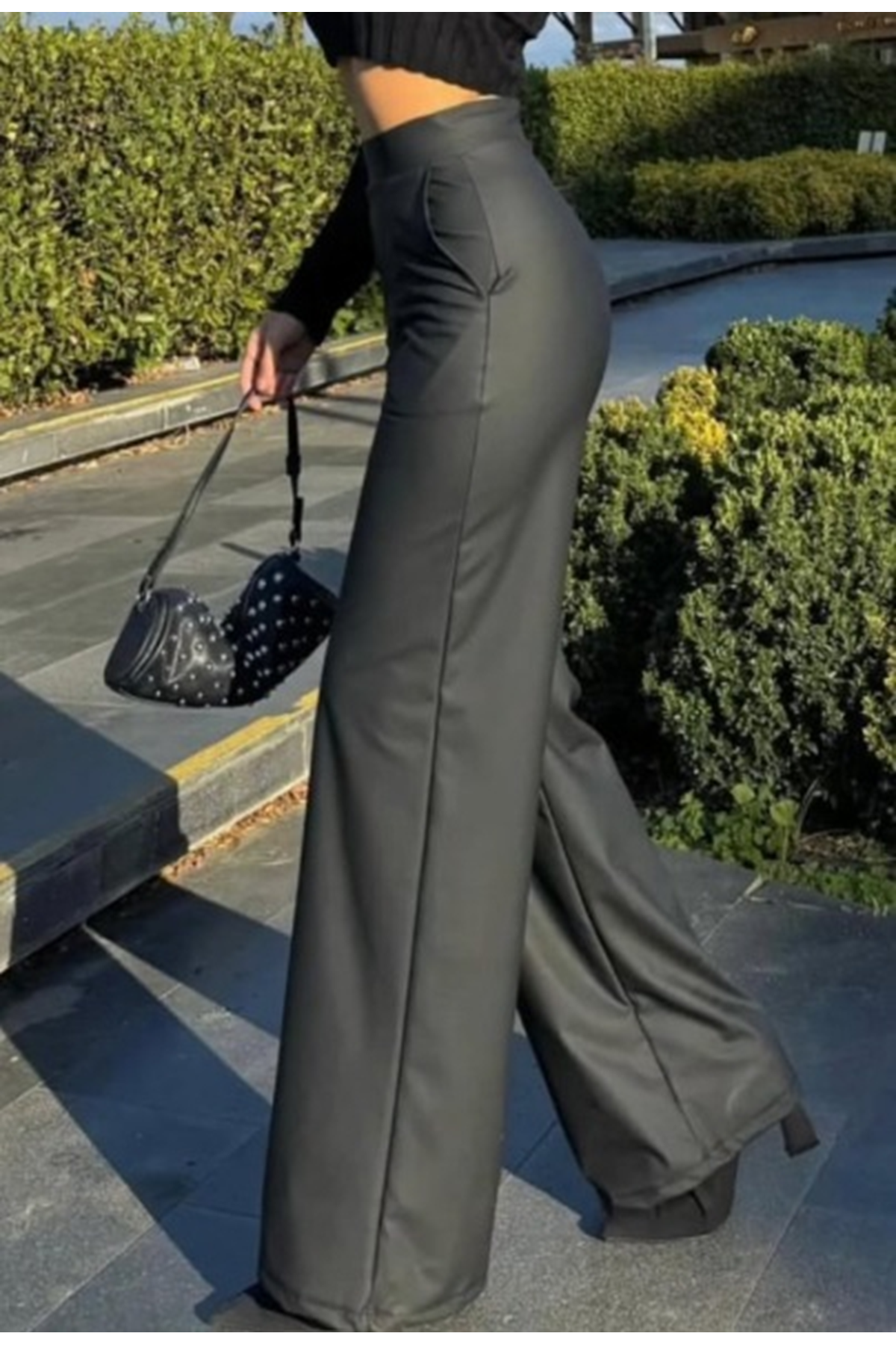 Kadın Yüksek Bel Cepli şardonlu Geniş Paçalı Mat Deri Pantolon