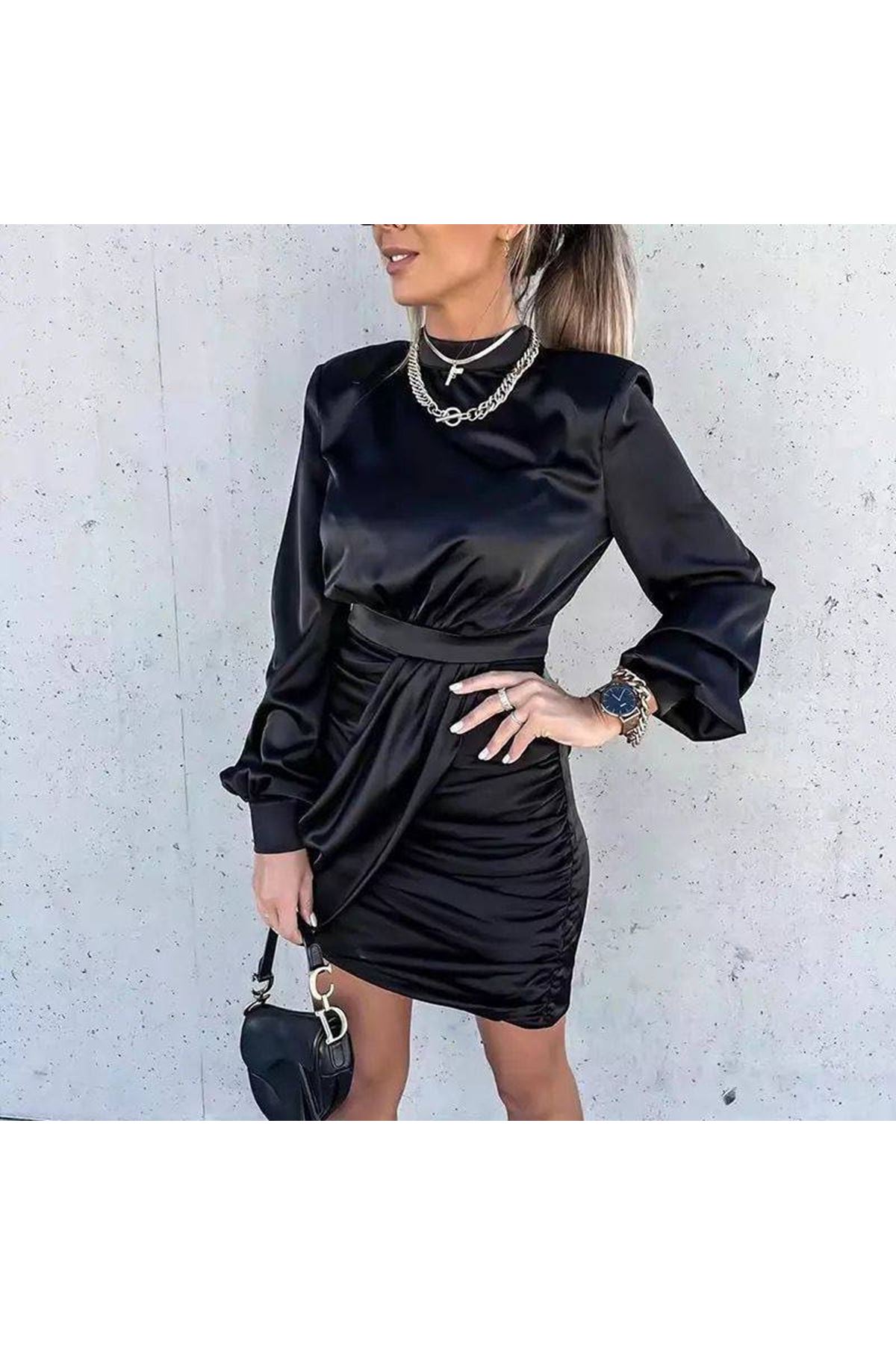 Kadın Yarım Balıkçı Yaka Vatka Ve Büzgü Detay Mini Elbise