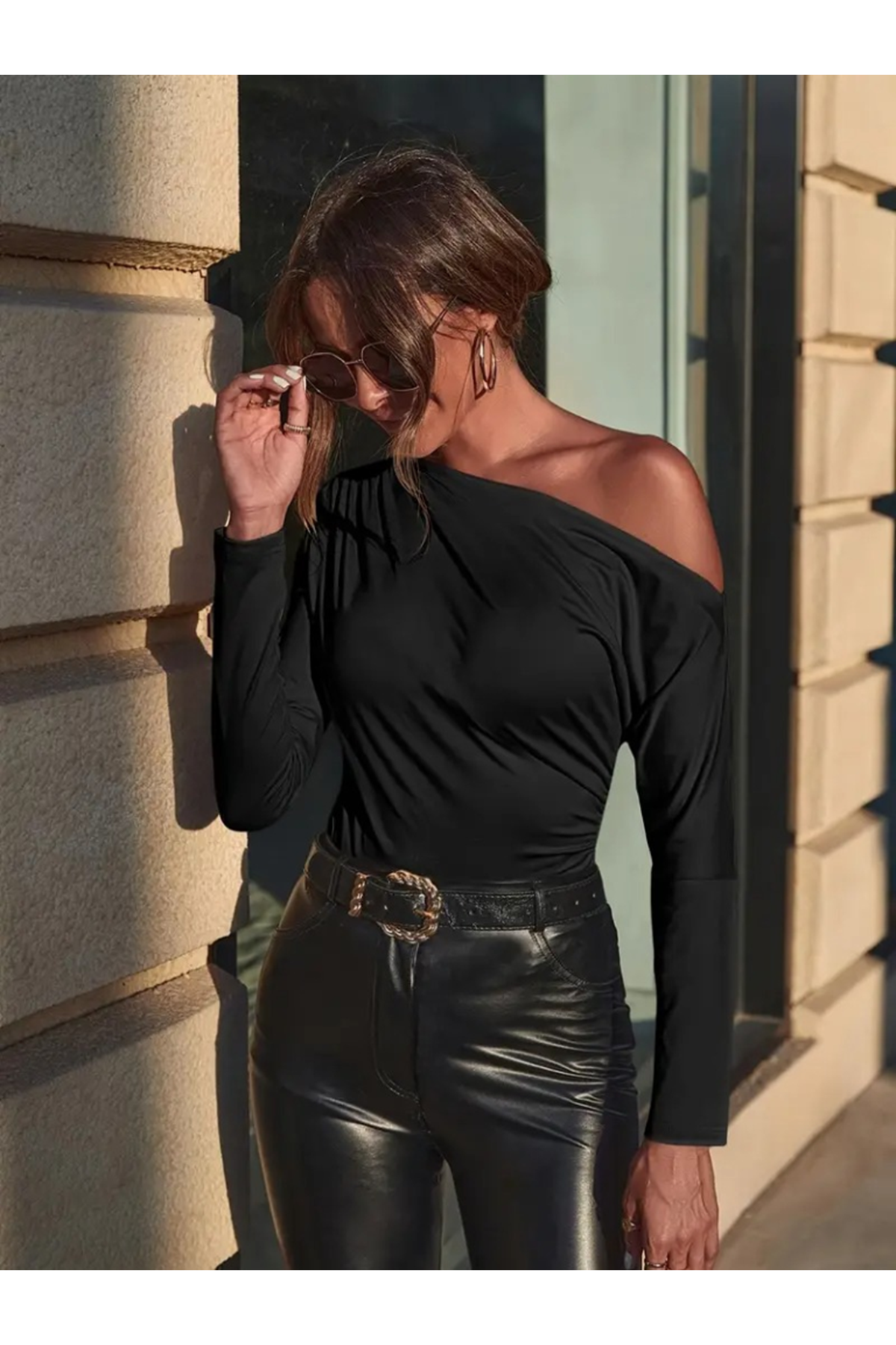 Kadın Uzun Kollu Tek Omuzu Açık Büzgü Detaylı Sandy Bluz