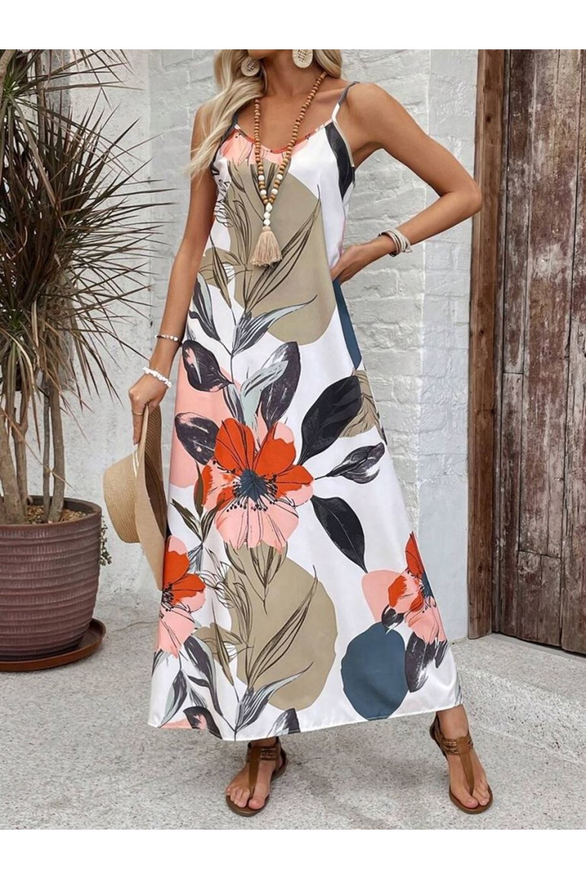 Kadın Ip Askılı Geniş V Yakalı Desenli Süprem Elbise