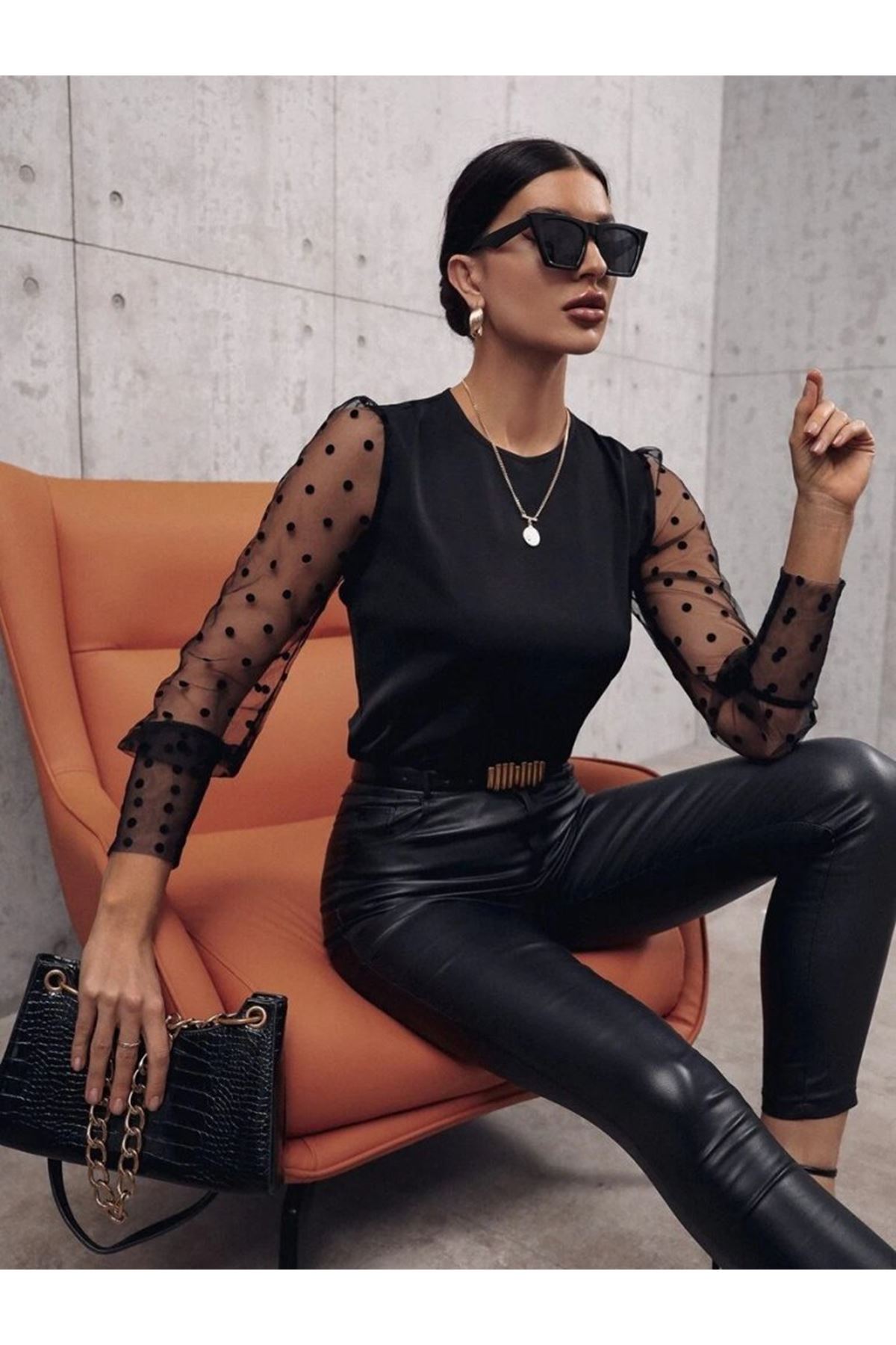 Kadın Uzun Kollu Bisiklet Yaka Kollar Puantiyeli Tül Detaylı Sandy Bluz