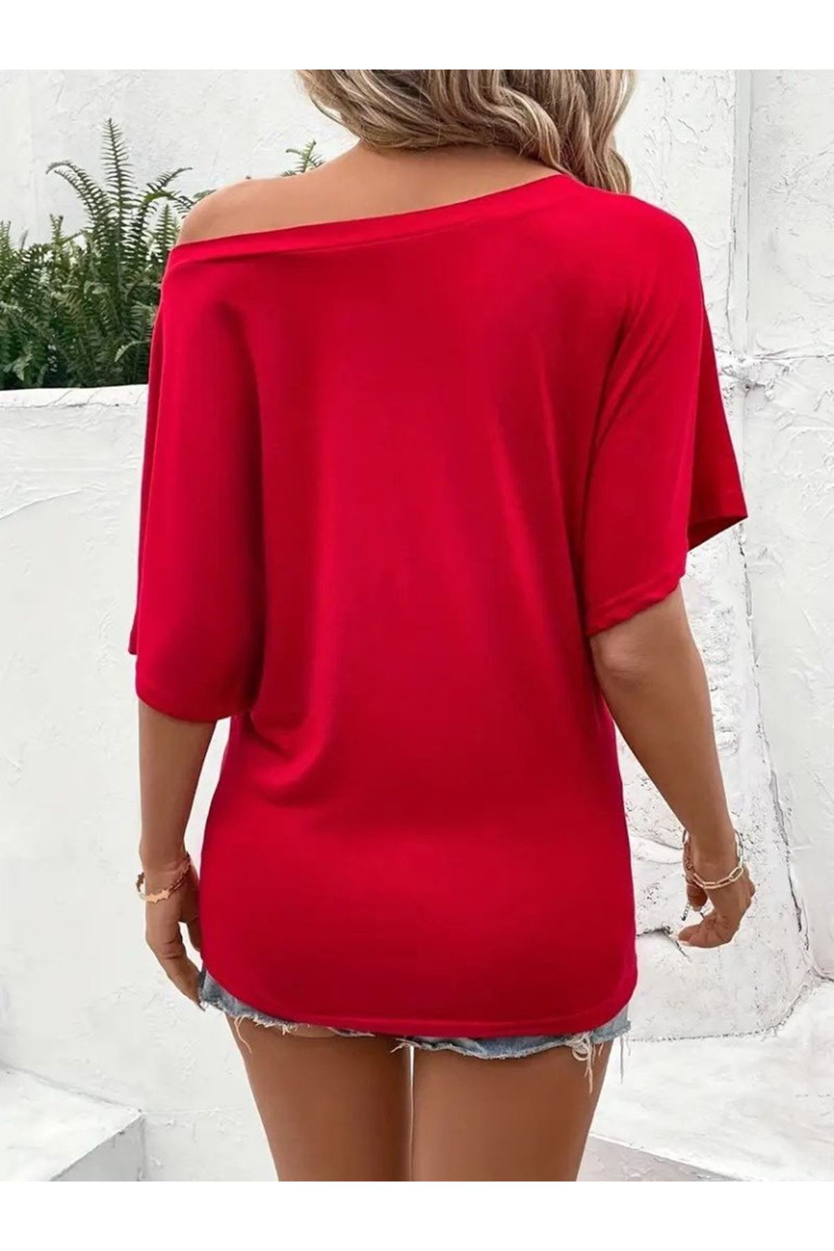 Kadın Tek Omuzu Açık Kısa Kollu Salaş Viskon Bluz