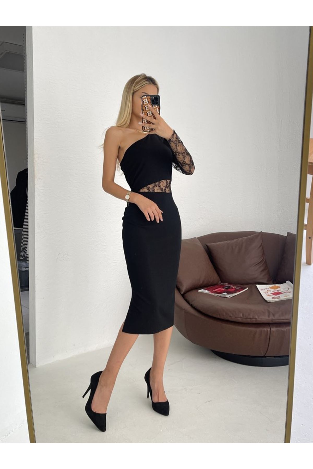 Kadın Siyah Tek Kol Dantel Detay Krep Elbise