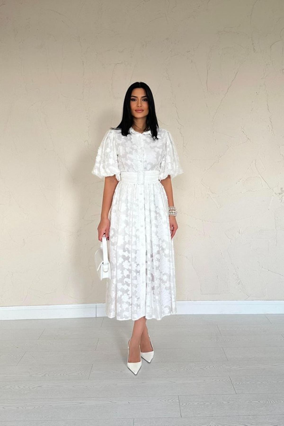 Ekru Kemerli Balon Kollu Elbise