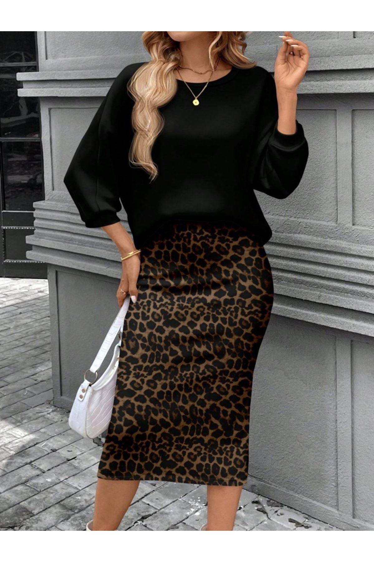 Kadın Uzun Kollu Bisiklet Yaka Modal Bluz Ve Leopar Desenli Etek Ikili Takım