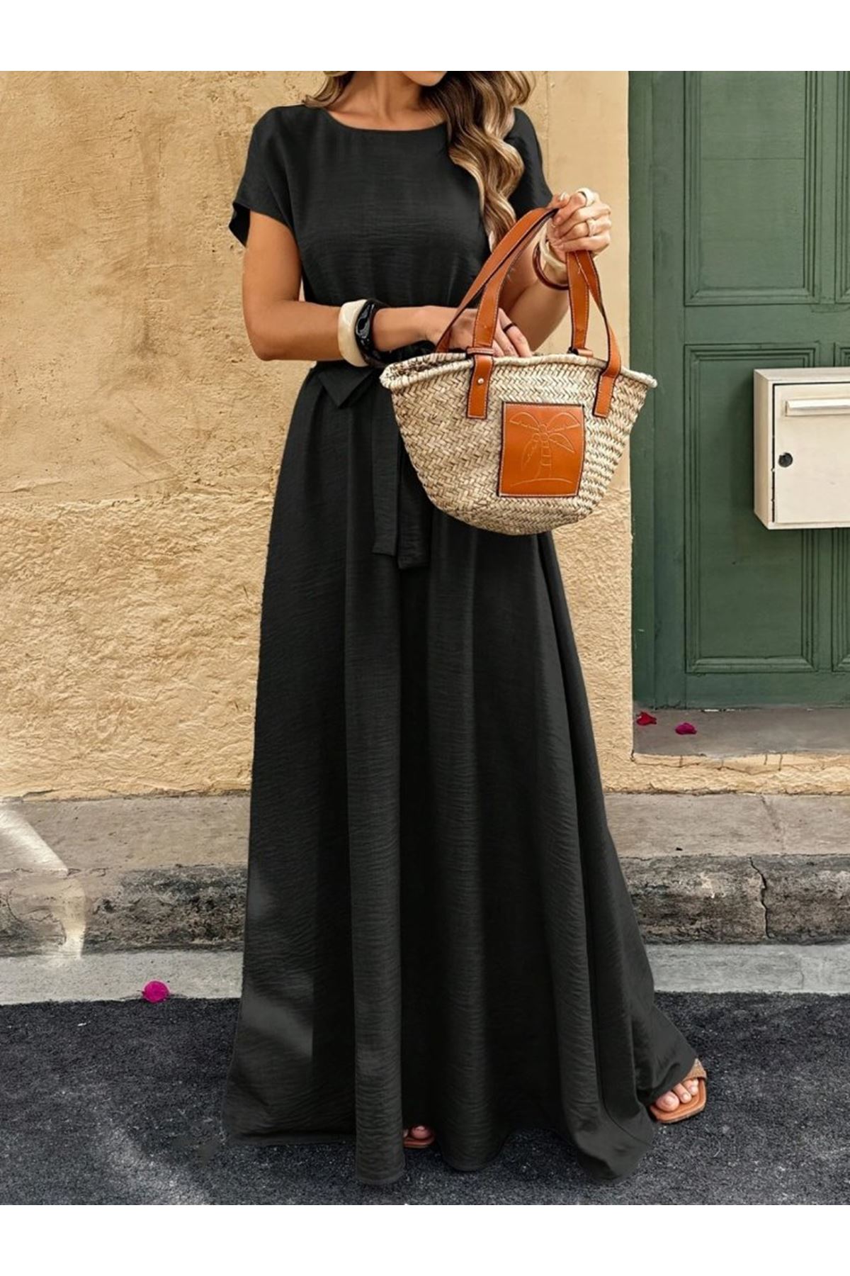 Kadın Kısa Kollu Kayık Yaka Beli Kuşaklı Aerobin Elbise