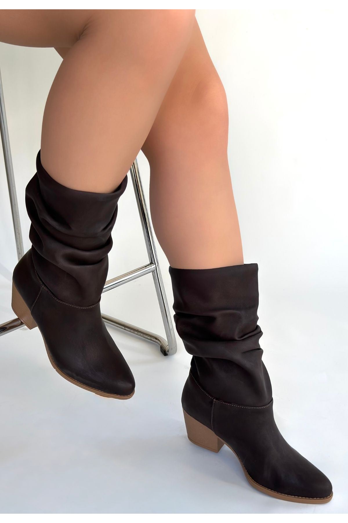 Yior Acı Kahve Nubuk Topuklu Bot