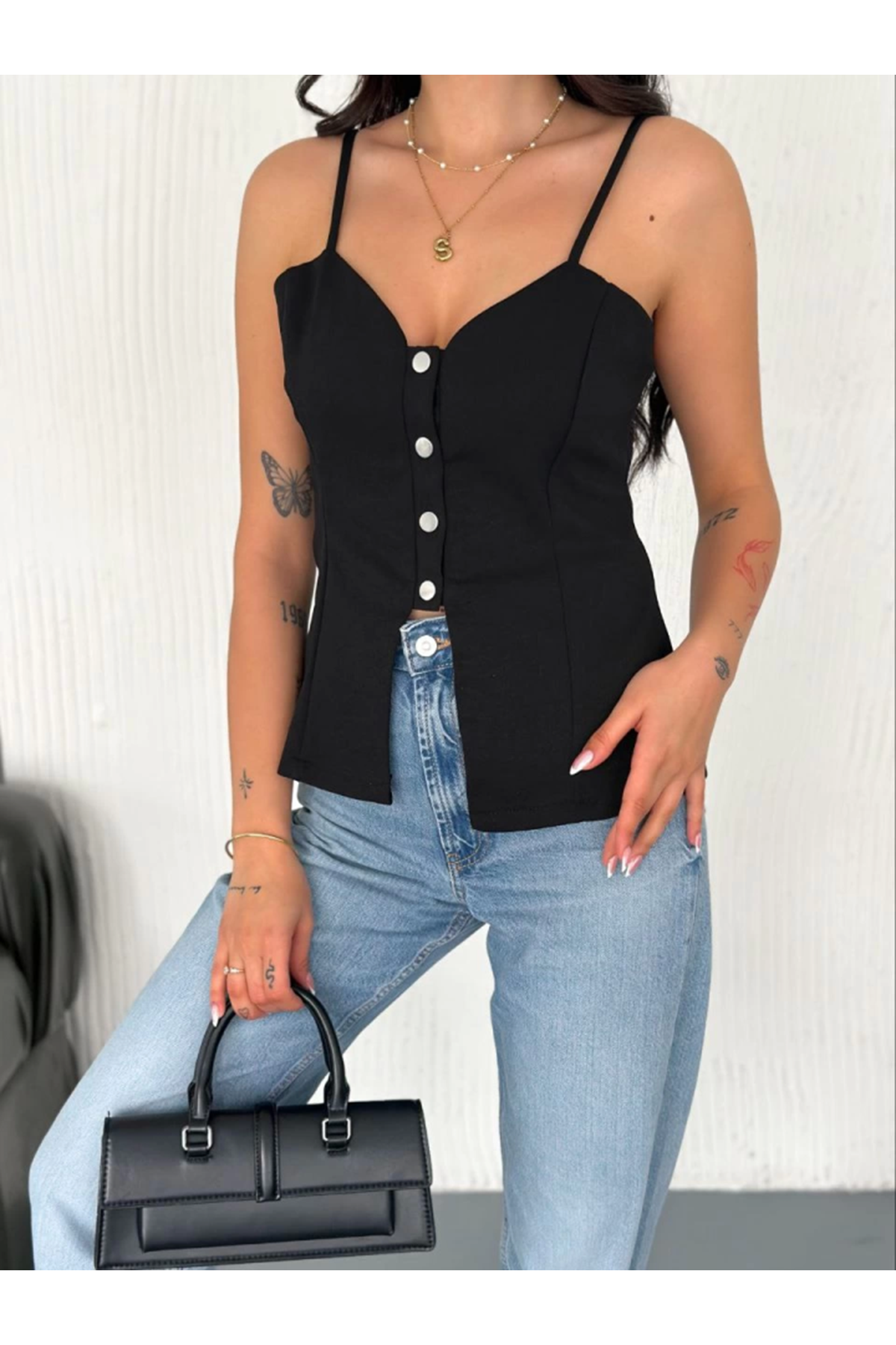 Askılı Dekolte Deraylı Bluz Crop - Siyah