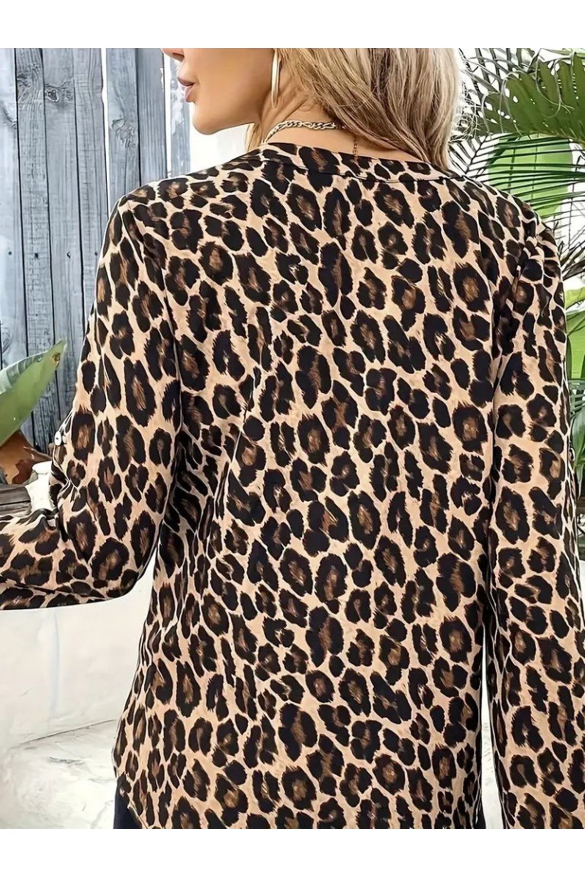 Kadın Uzun Kollu önden Fermuarlı Leopar Desenli Modal Bluz