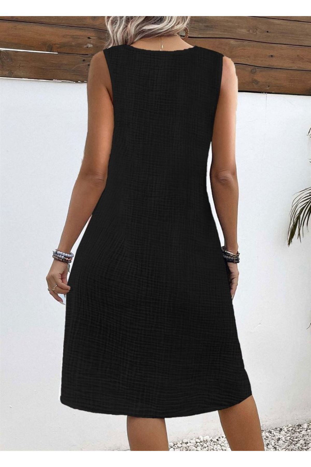 Kadın Askılı V Yakalı önden Düğmeli Narin Elbise