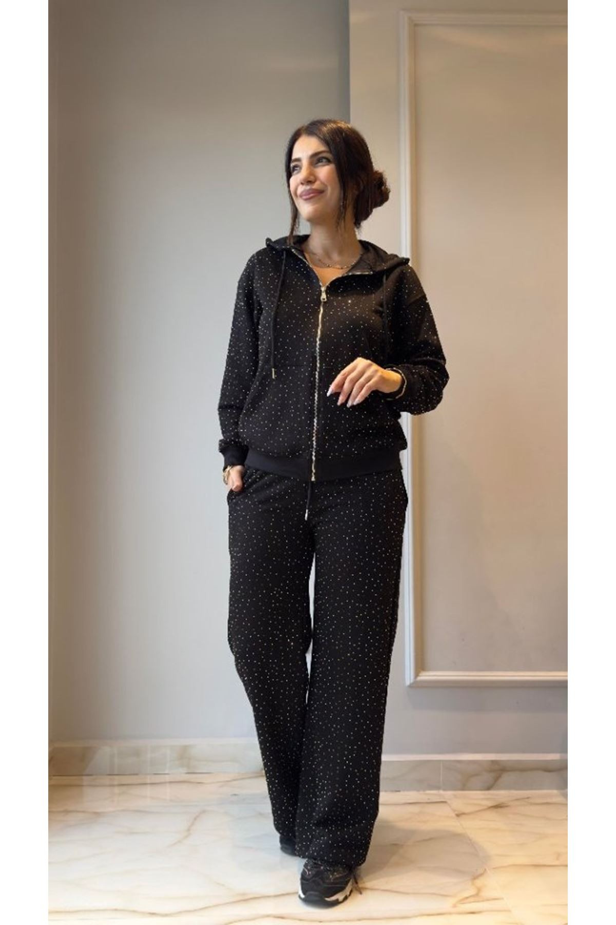 Kadın Uzun Kollu Kapşonlu Fermuarlı Taşlı önü Fermuarlı Viskon Iki Iplik Bluz Ve Eşofman Altı Ikili Takım