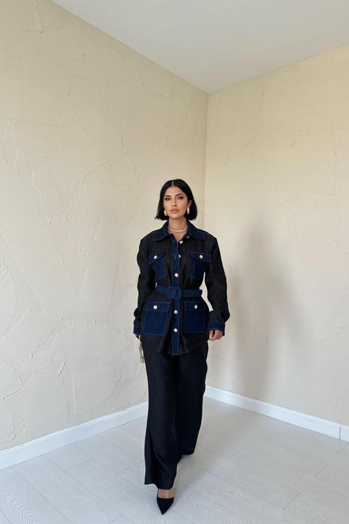 Siyah Garnili Cepli Gömlek Ve Pantolon Takım