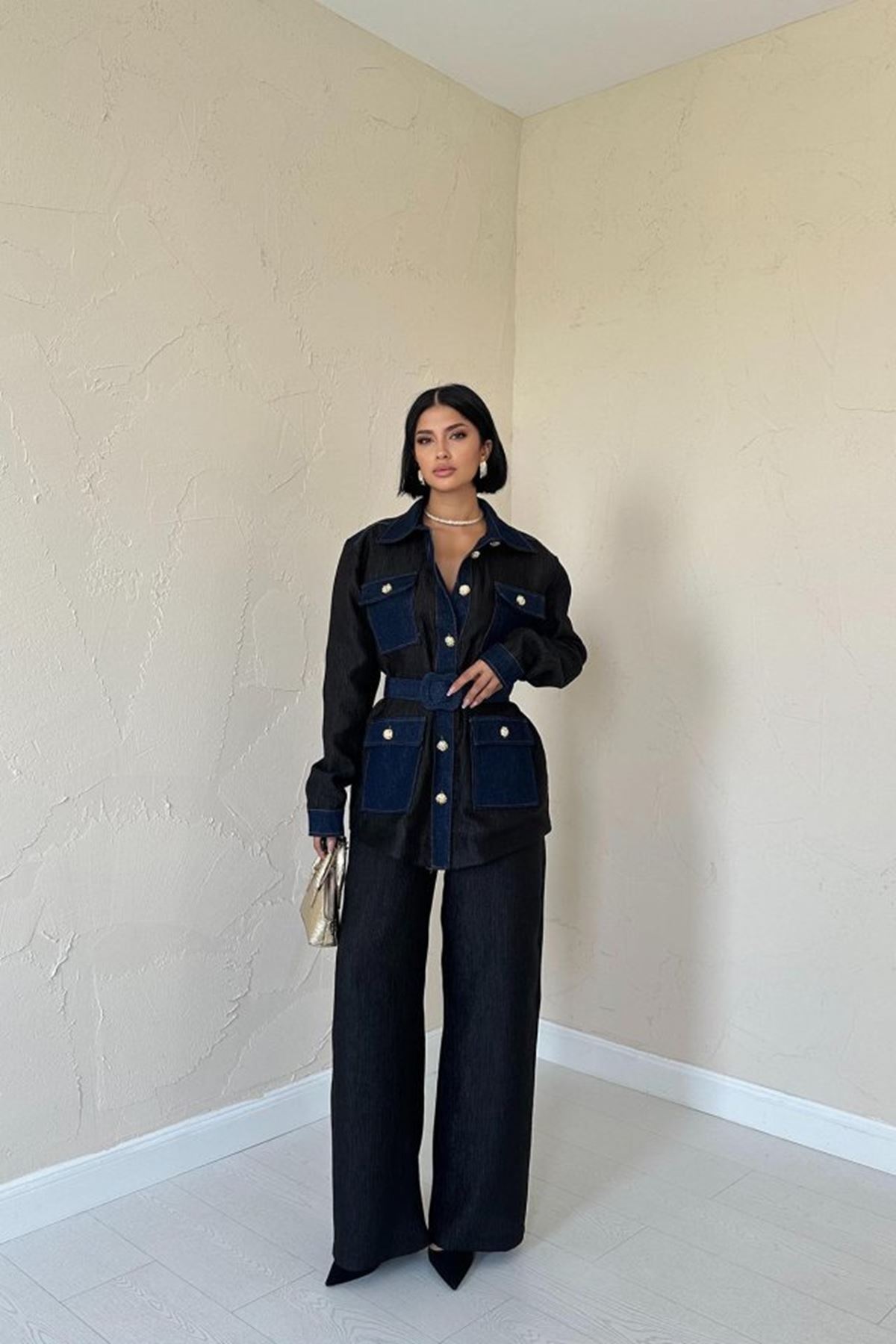 Siyah Garnili Cepli Gömlek Ve Pantolon Takım