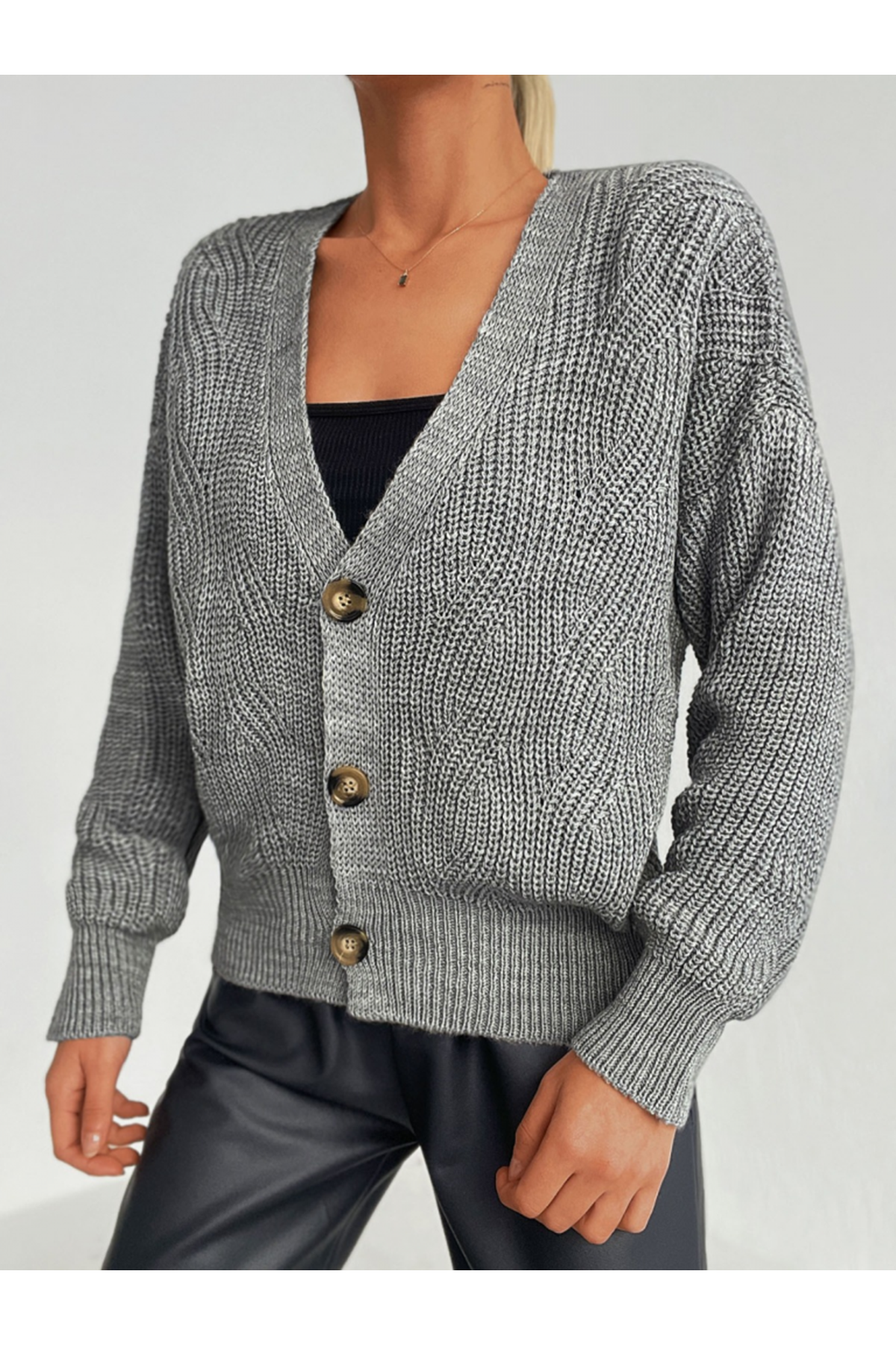 Kadın Uzun Kollu Düğme Detay Triko Hırka