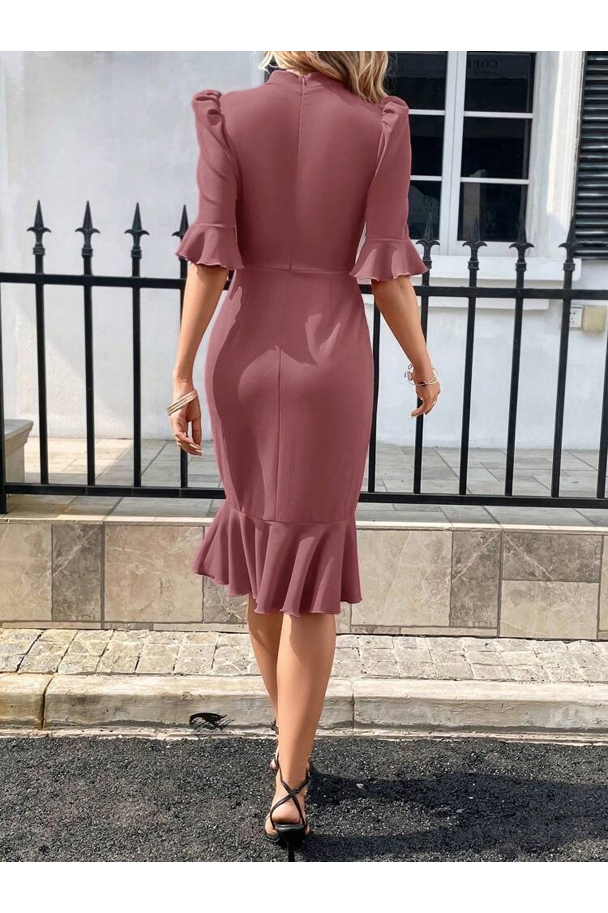 Kadın Kısa Kollu Yarı Balıkçı Yakalı Etek Ucu Fırfırlı Midi Ithal Krep Elbise