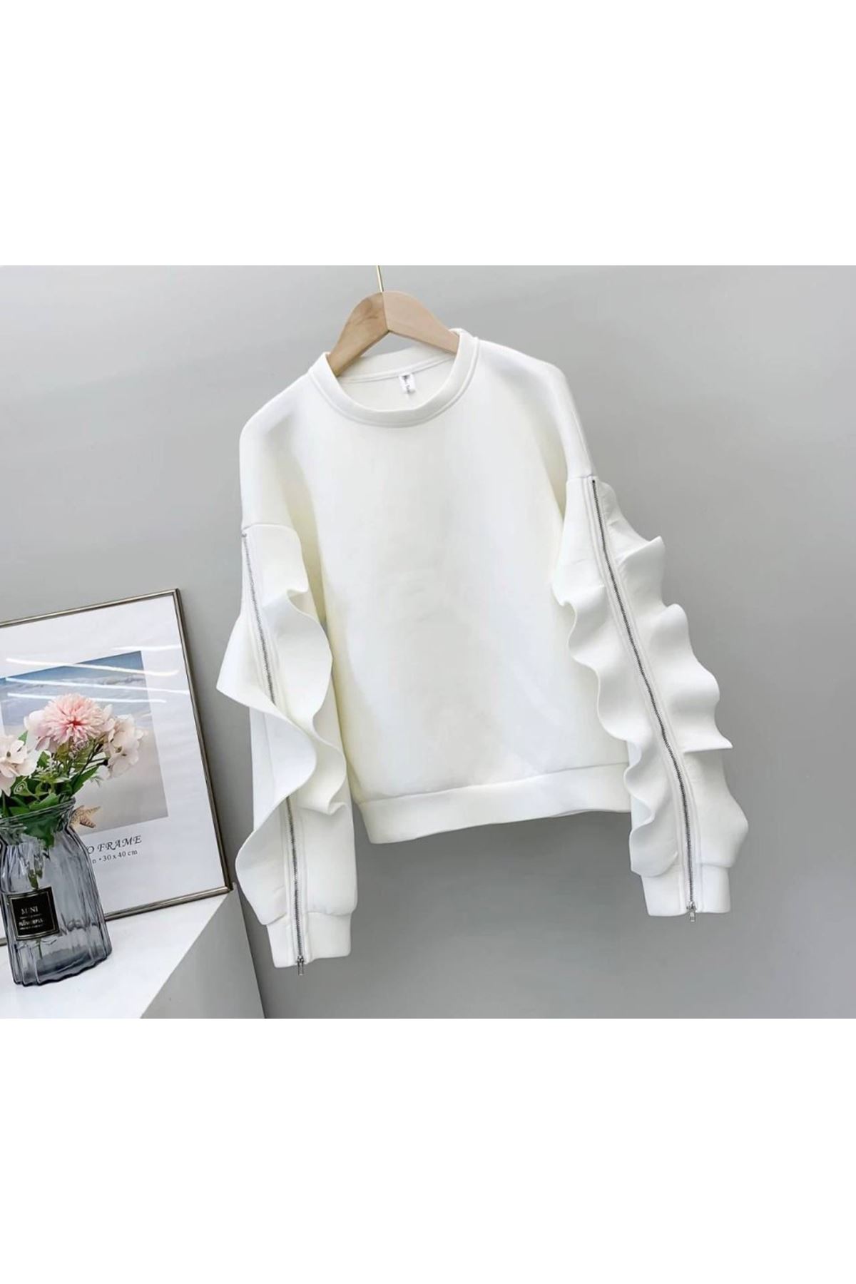 Kadın Bisiklet Yaka Kolları Volan Detay üç Iplik Kumaş Sweat