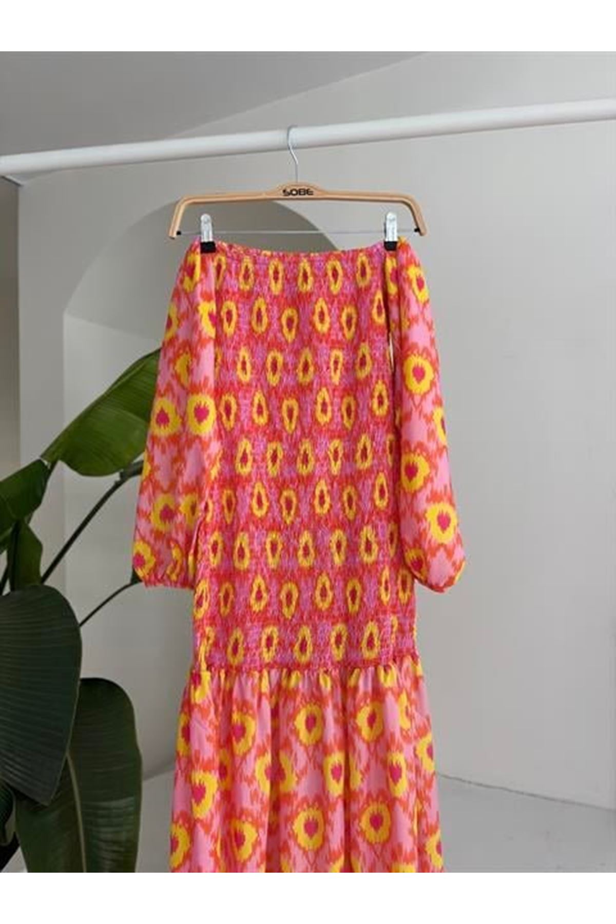 Madonna Yaka Gipe Detaylı Desenli Elbise 2746