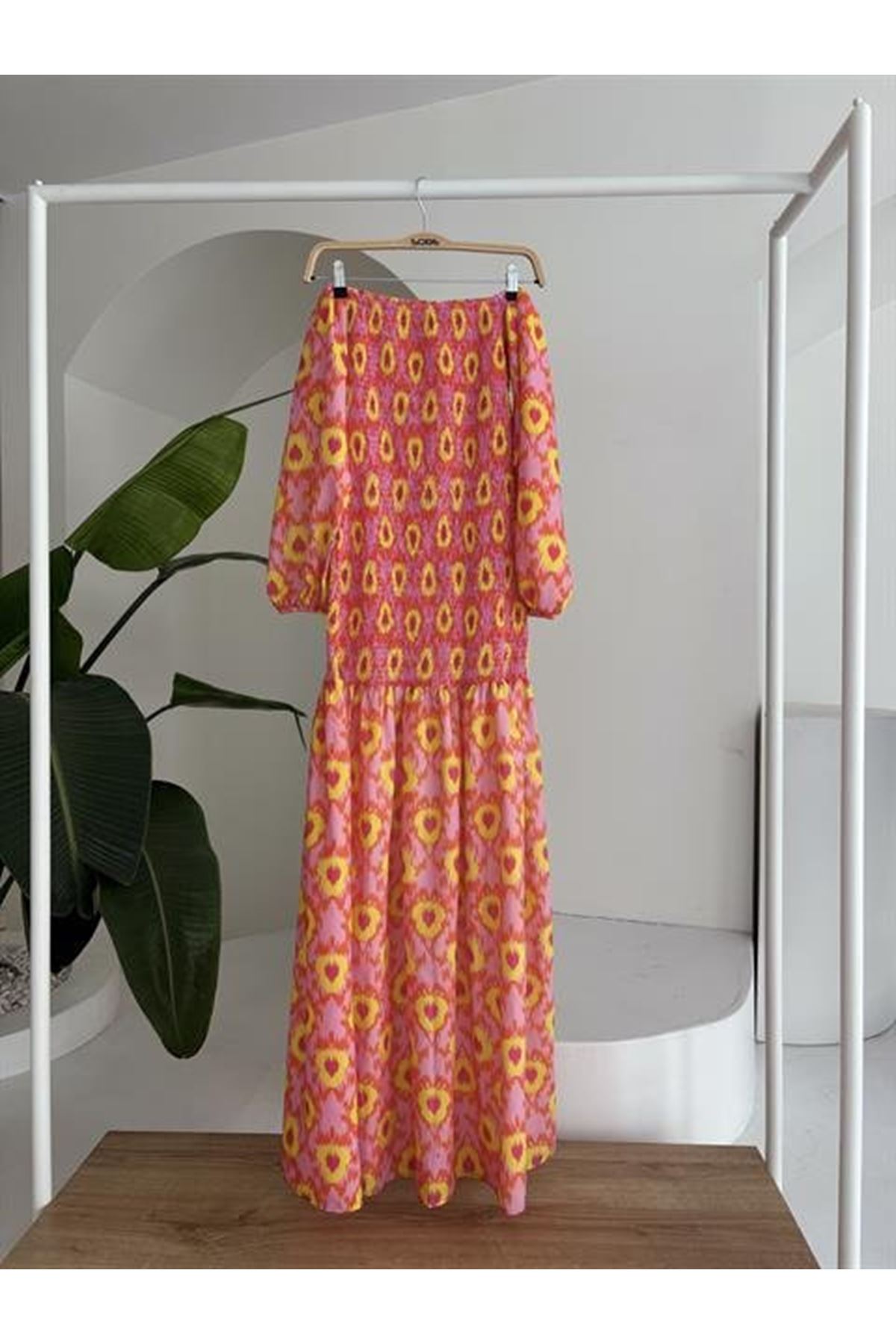 Madonna Yaka Gipe Detaylı Desenli Elbise 2746