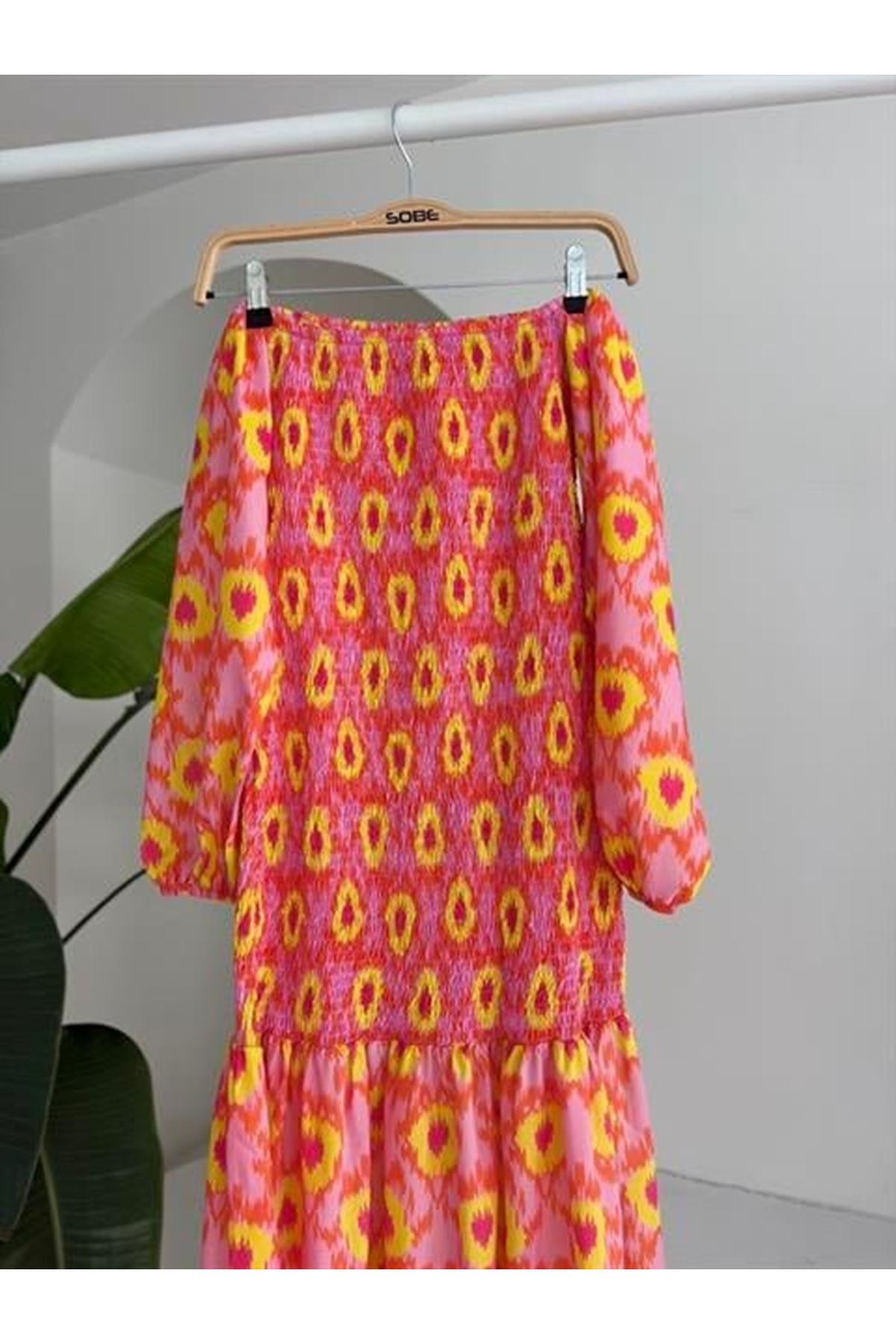 Madonna Yaka Gipe Detaylı Desenli Elbise 2746