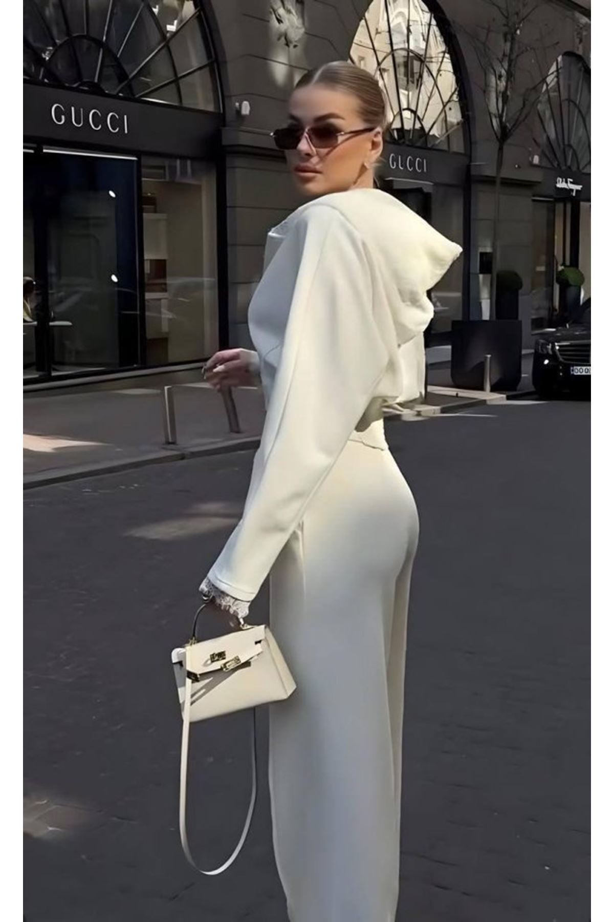 Kadın Dantel Işlemeli Kapüşon Detay Hırka Ve Ispanyol Paça Pantolon Ikili Takım