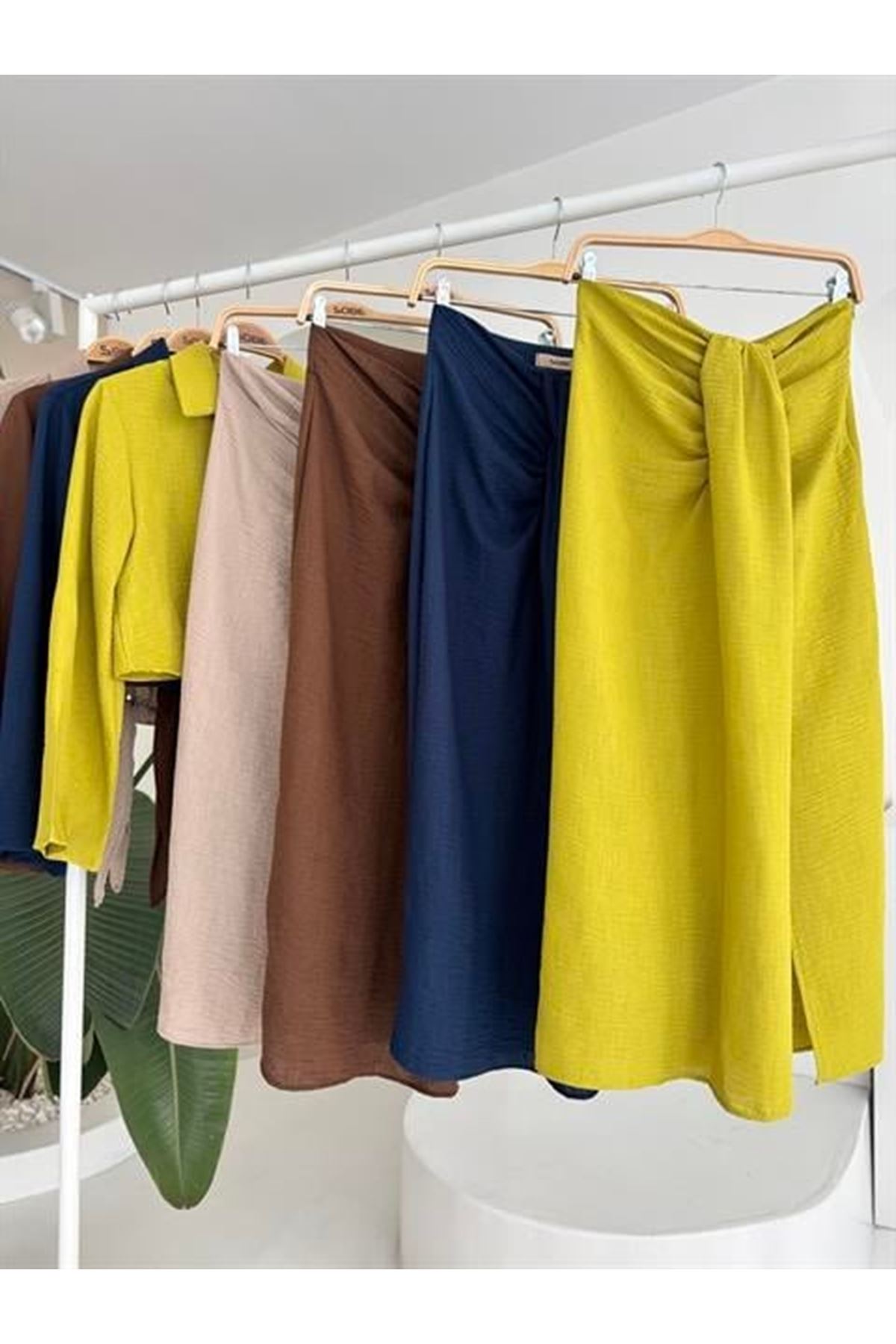 Crop Gömlekli Ve Eteği Büzgülü Tasarım Takım 10195