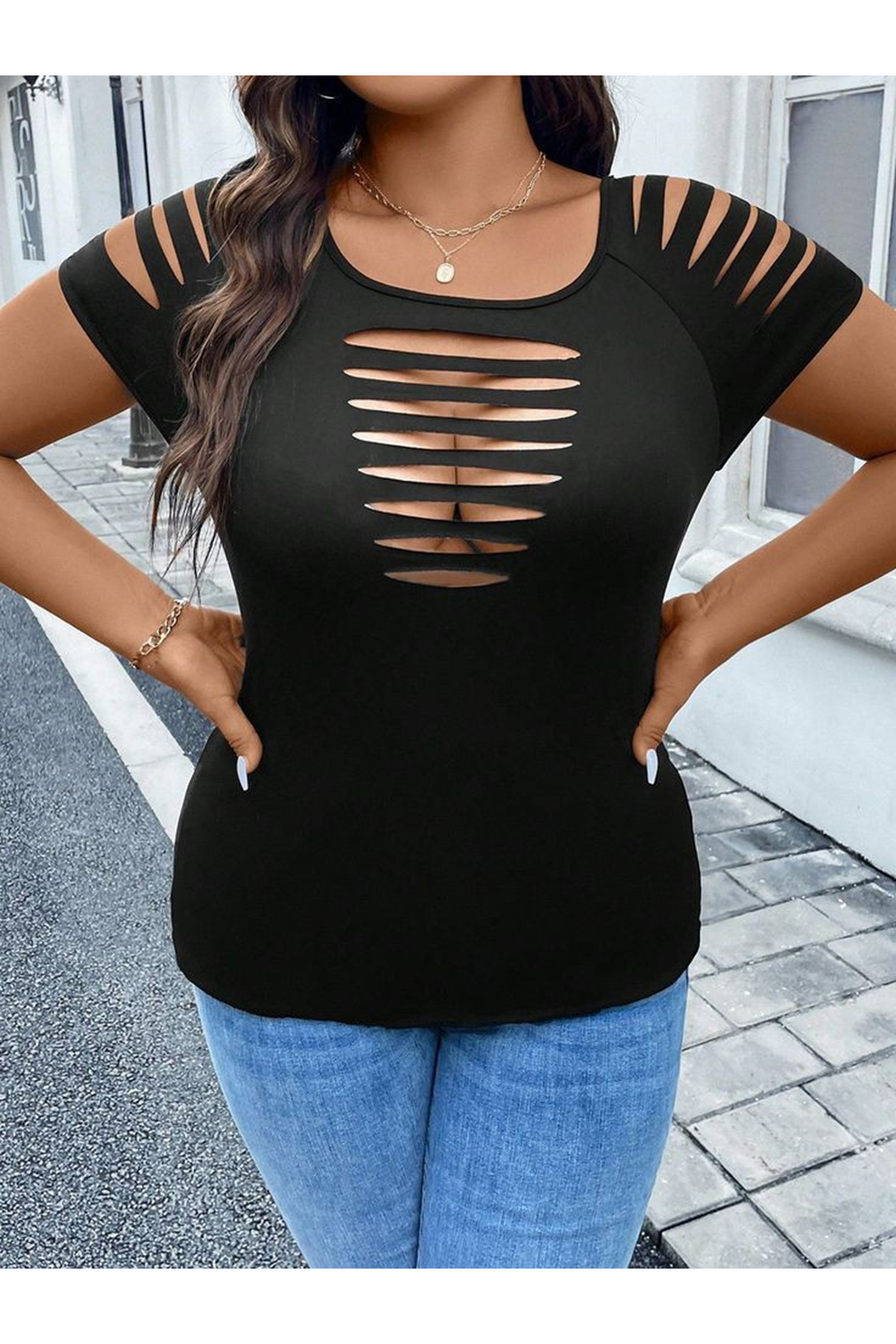 Kadın Kısa Kollu Omuz Ve Göğüs Kesik Detay Viskon Bluz