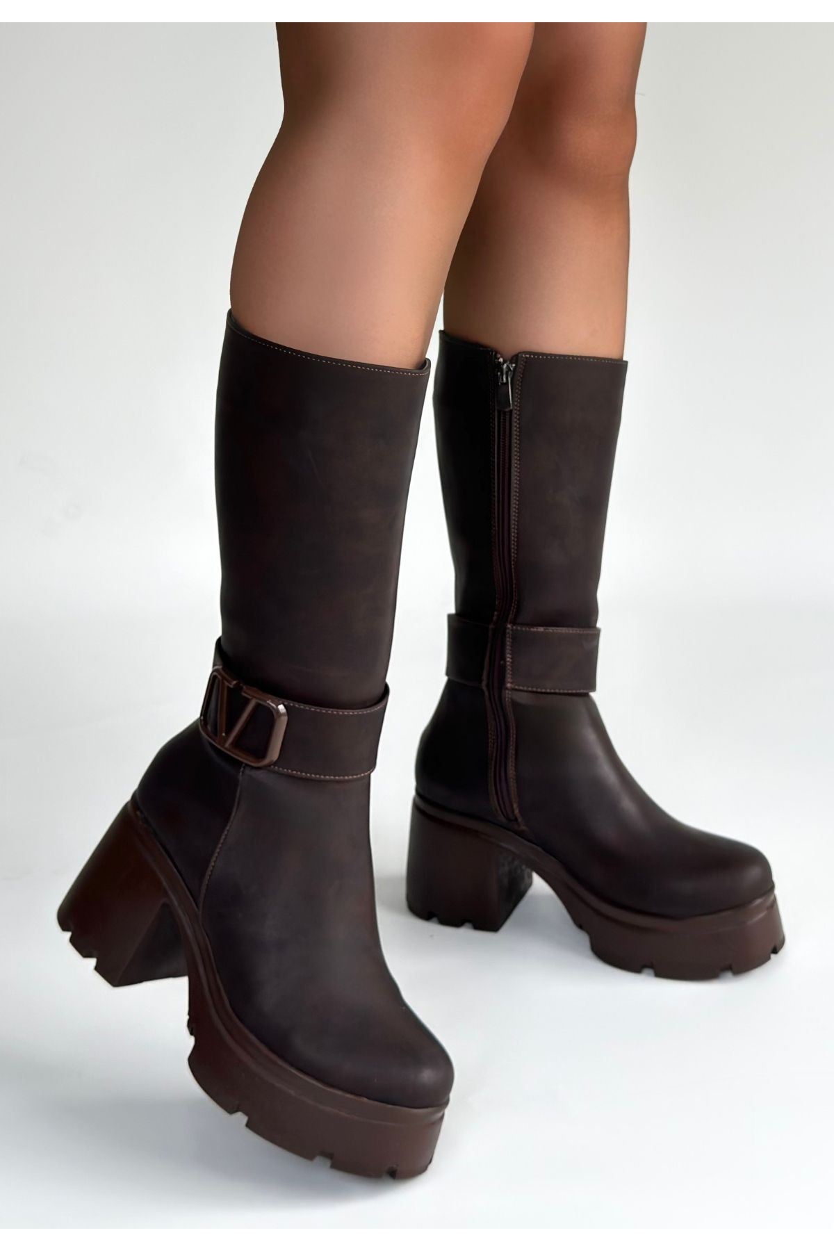 Moki Kahverengi Nubuk Topuklu Çizme