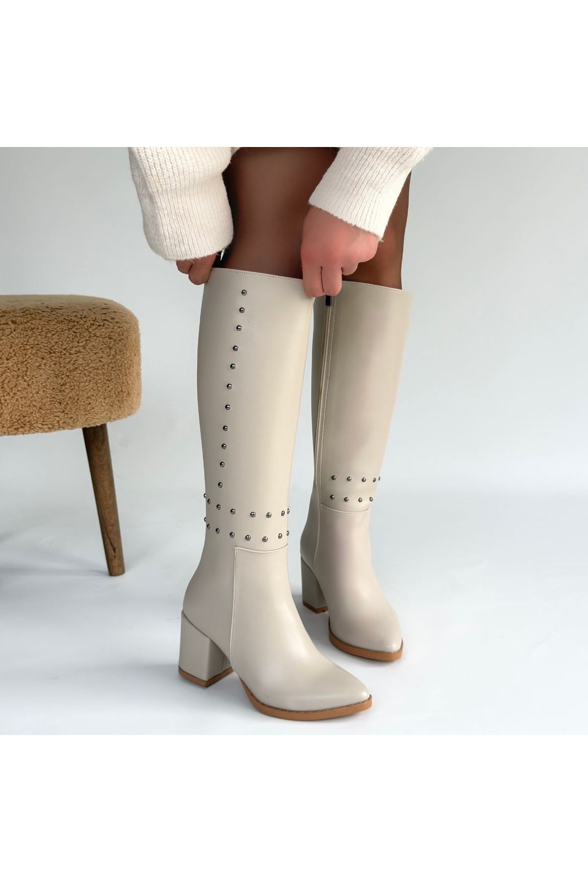 Tiyan Bej Cilt Topuklu Çizme
