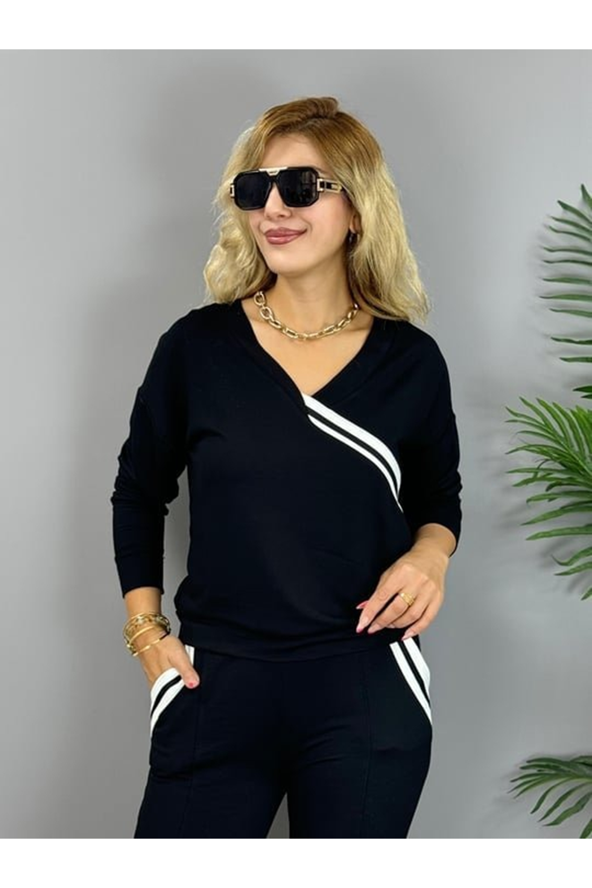 Kadın Uzun Kollu V Yakalı şerit Detaylı Viskon Iki Iplik Bluz Ve Pantolon Ikili Takım