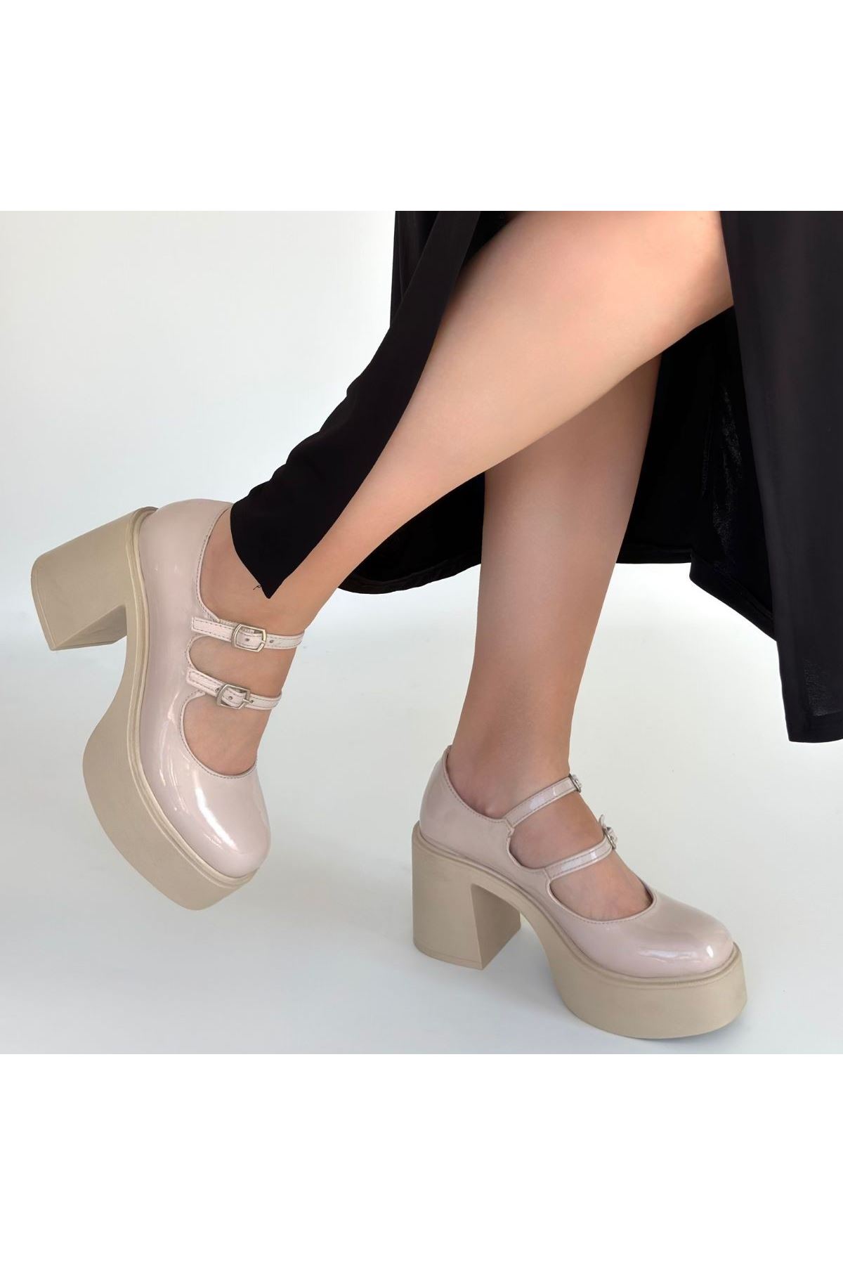 Jarlo Bej Rugan Dolgu Topuk Ayakkabı