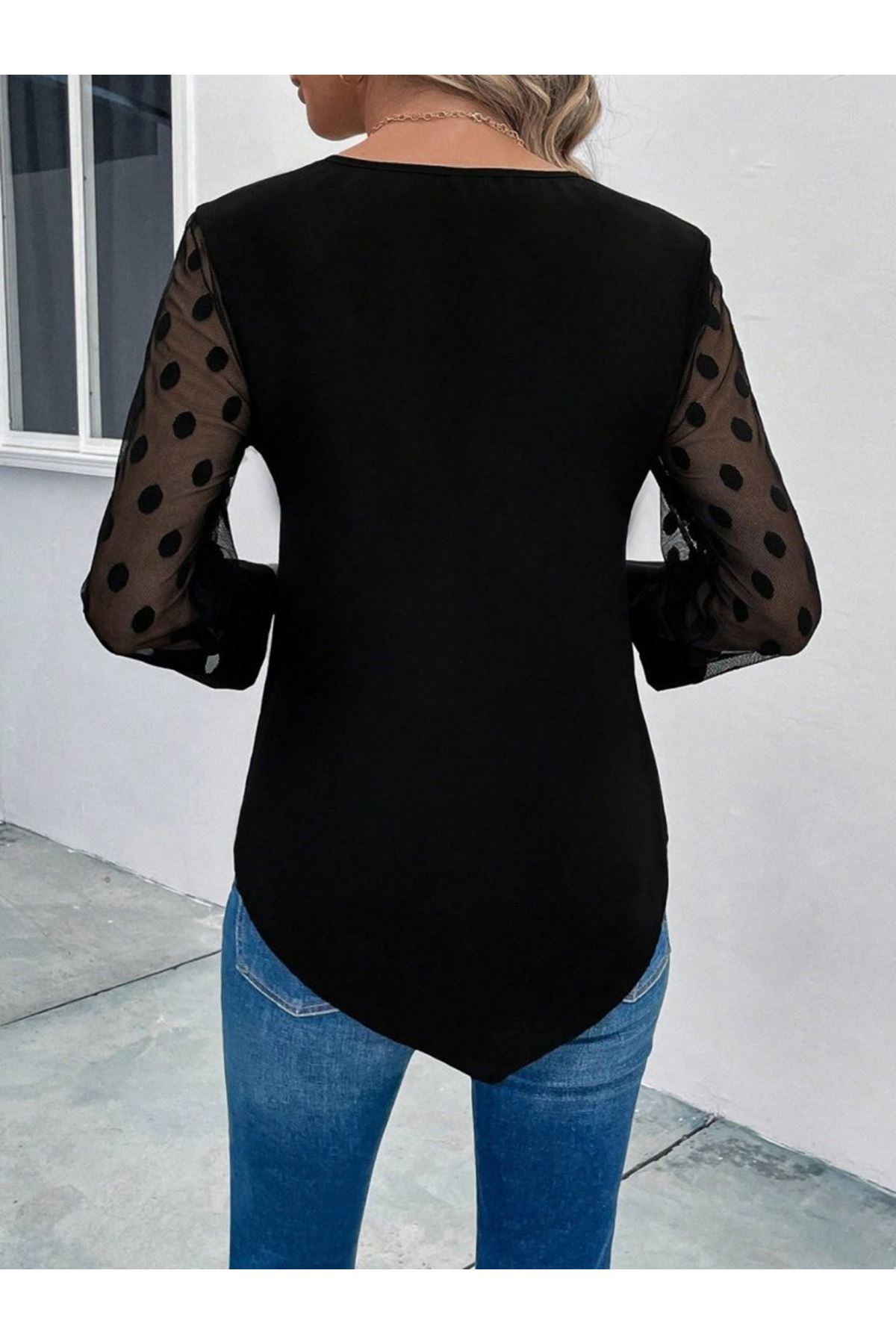 Kadın Uzun Kollu Yakadan Düğmeli Kolları Tül Detaylı Viskon Bluz
