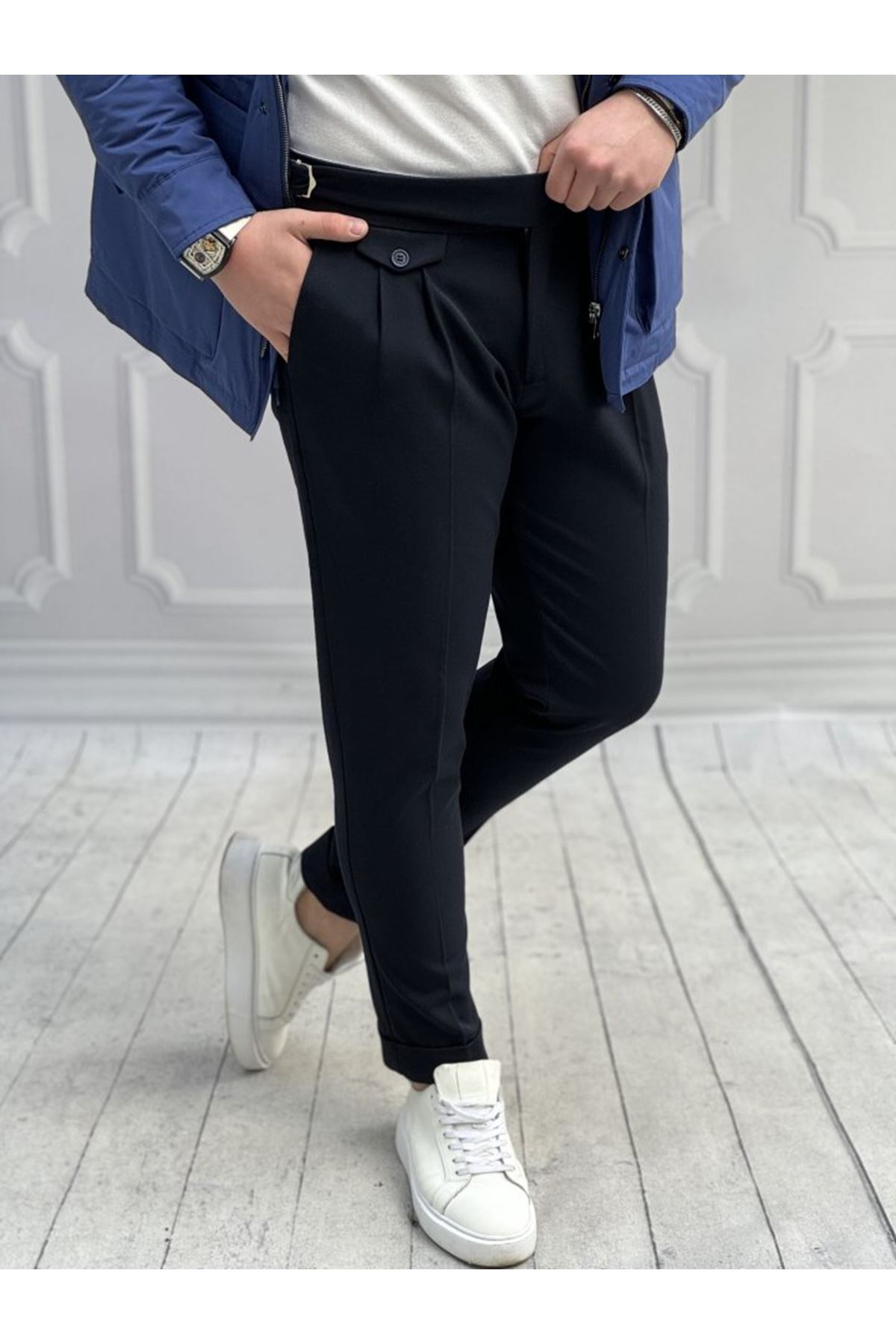 Erkek Bel Toka Detaylı Pileli Old Money Pantolon