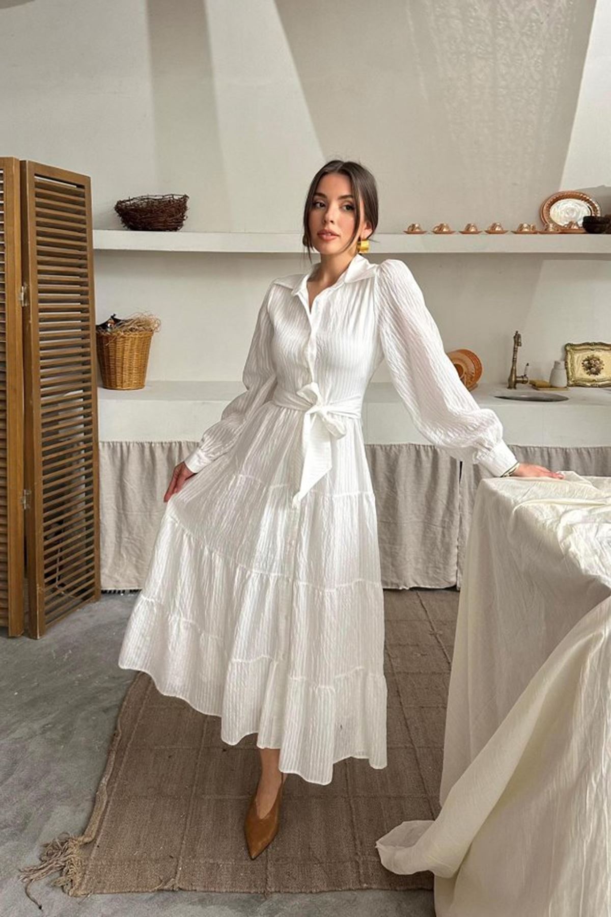 Ekru Çizgi Desenli Uzun Elbise