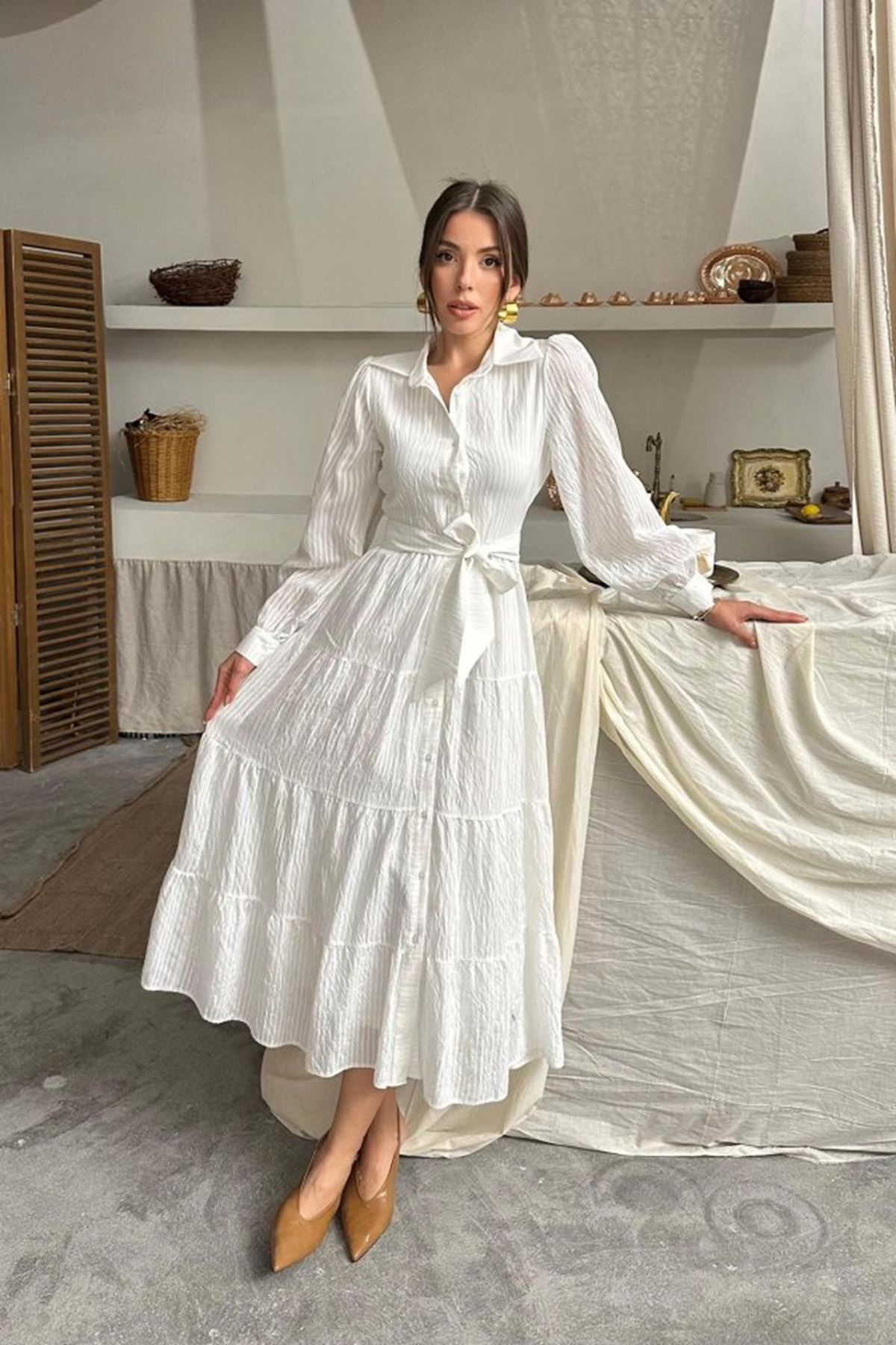 Ekru Çizgi Desenli Uzun Elbise