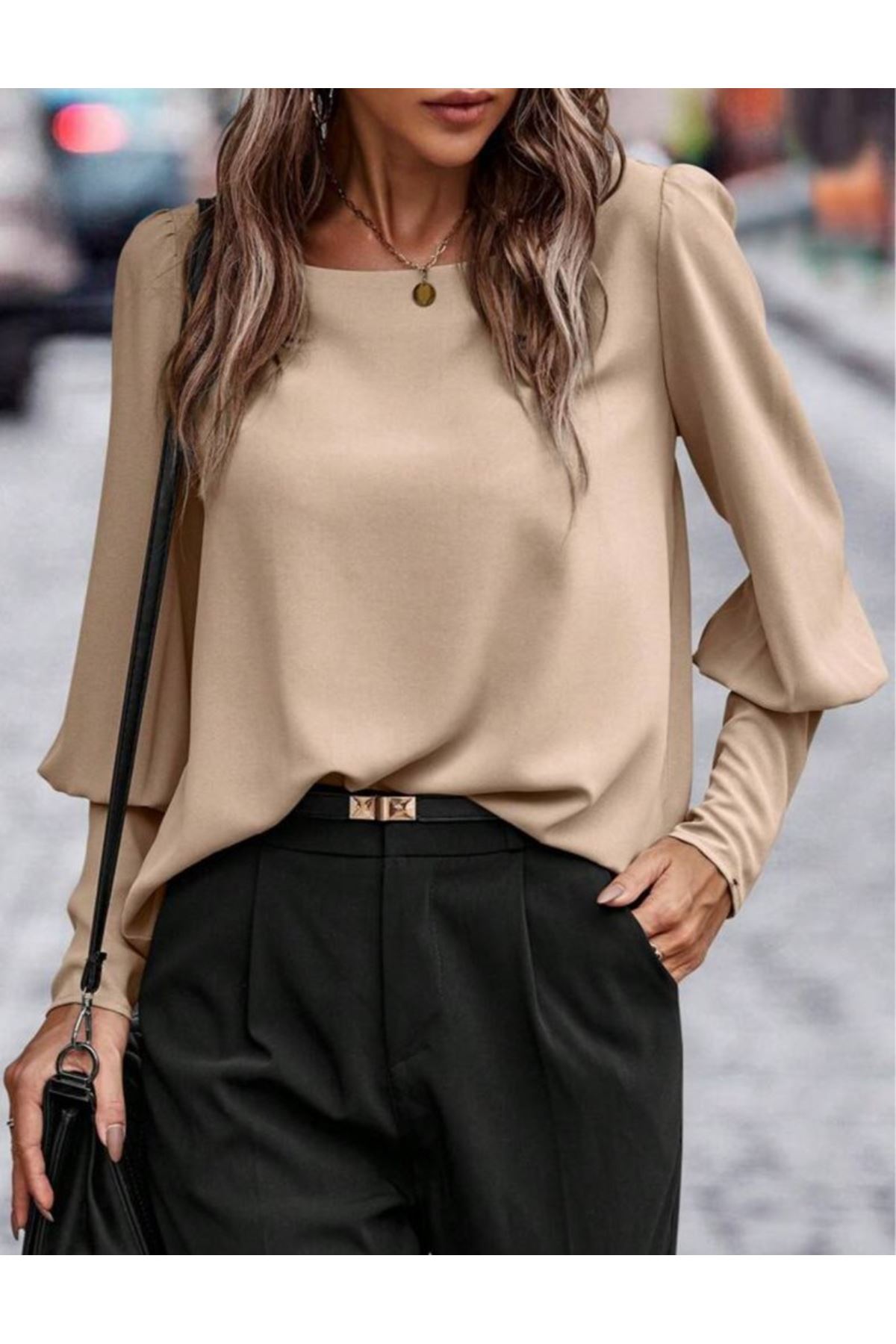 Kadın Uzun Kollu Yuvarlak Yakalı Düğmeli Ithal Krep Bluz