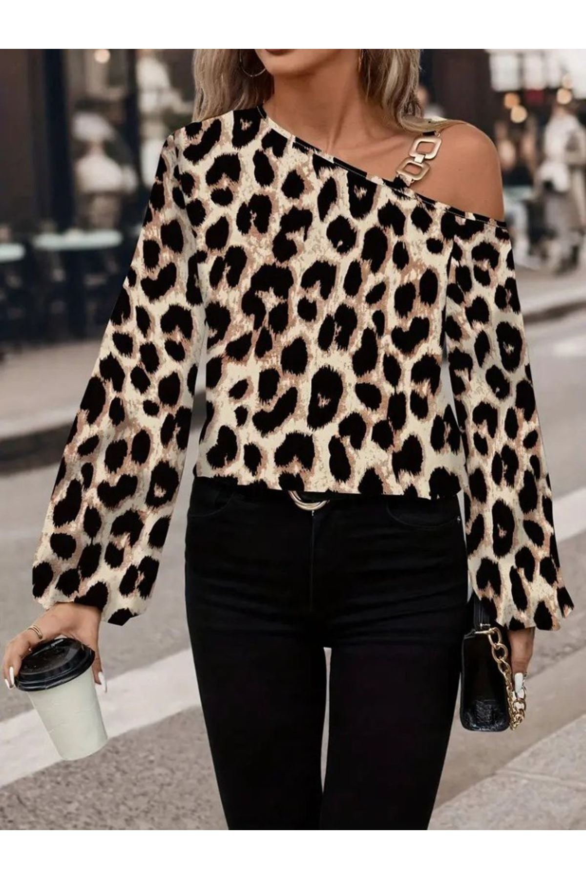 Kadın Uzun Kollu Tek Omuzu Açık Tokalı Leopar Desenli Modal Bluz