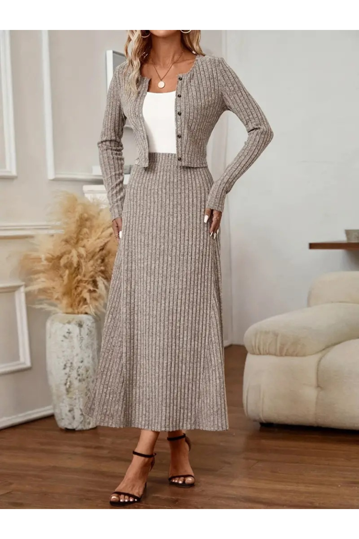 Kadın Uzun Kollu önden Düğmeli Bluz Ve Yüksek Bel A Kesim Uzun Etek şardonlu Kaşkorse Ikili Takım