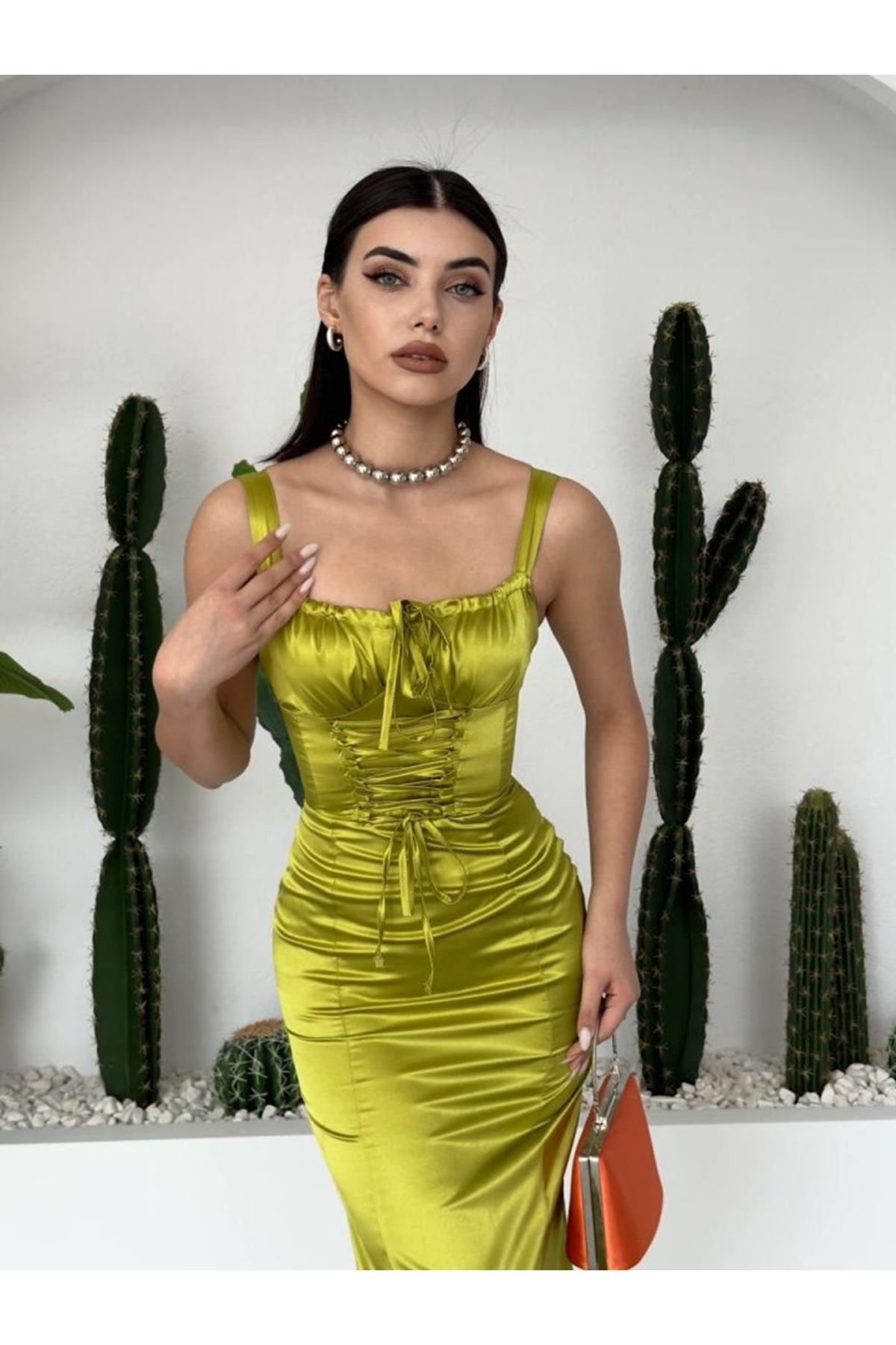 PAG İP ASKILI ELBİSE