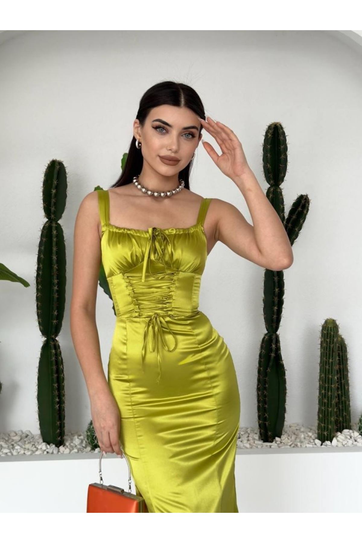 PAG İP ASKILI ELBİSE