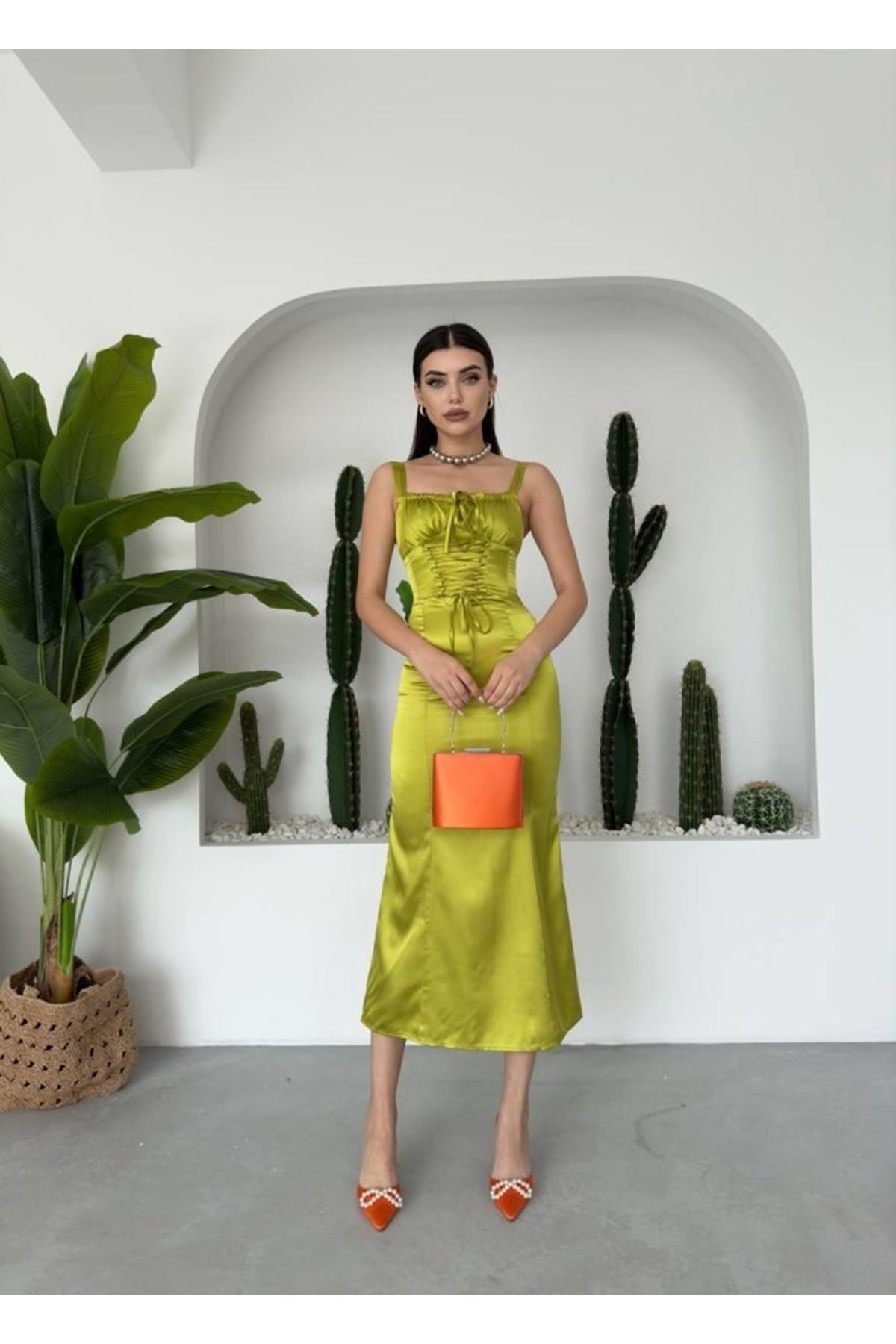 PAG İP ASKILI ELBİSE