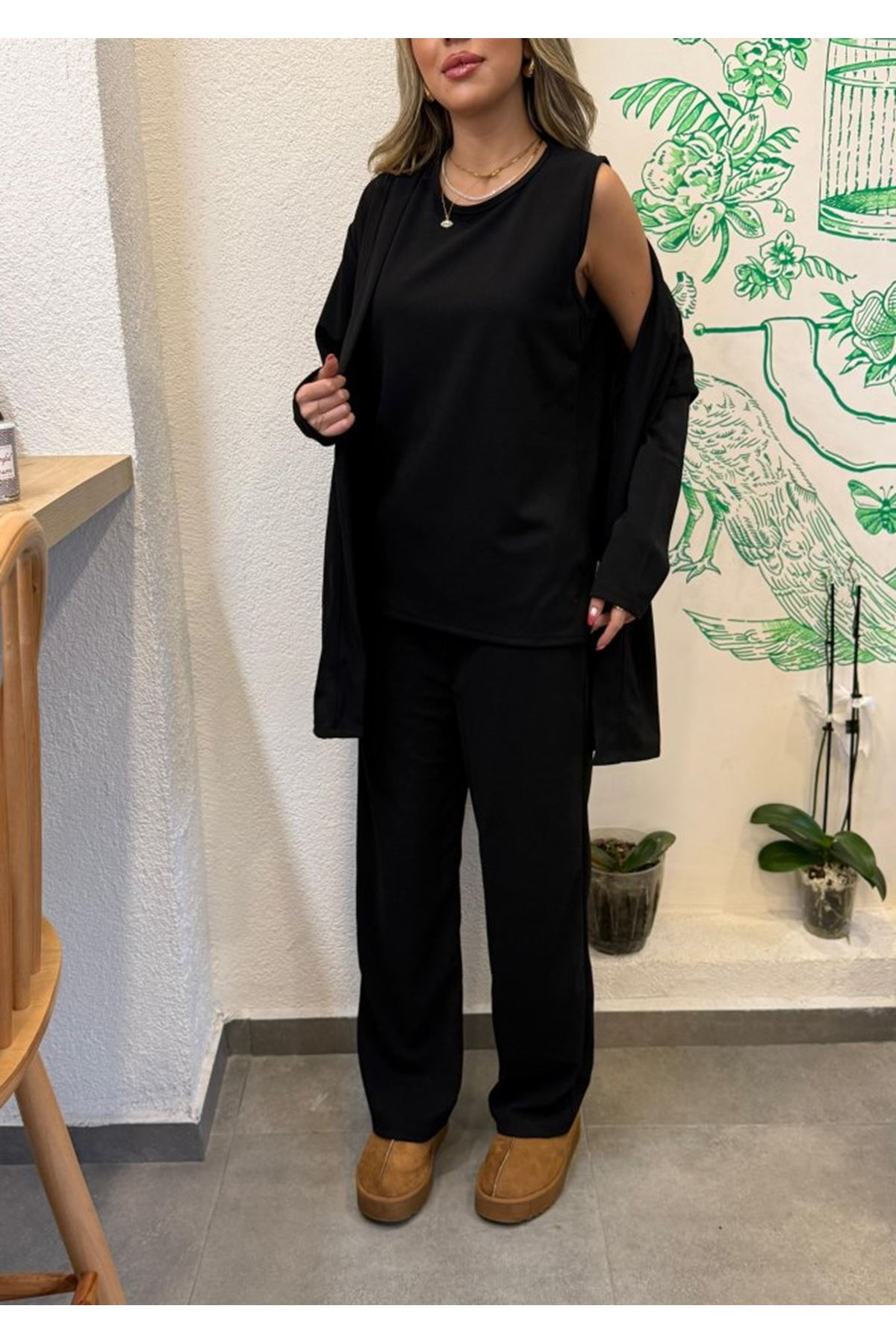 Kadın Uzun Kollu Ithal Krep Onu Açık Ceket Askılı Yuvarlak Yaka Bluz Ve Cepli Pantolon üçlü Takım