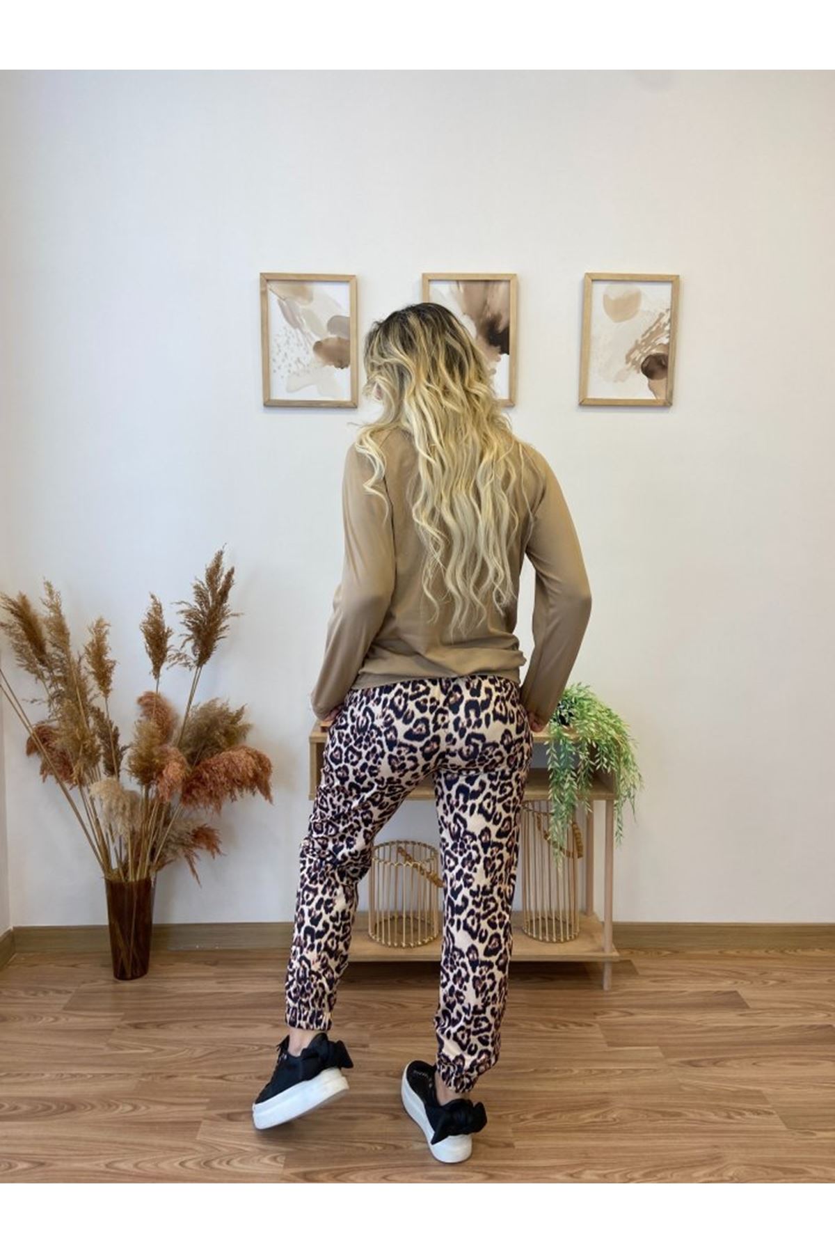 Kadın Uzun Kollu Bisiklet Yaka Kalp Leopar Baskılı Alt Ve üst Dalgıç Ikili Takım