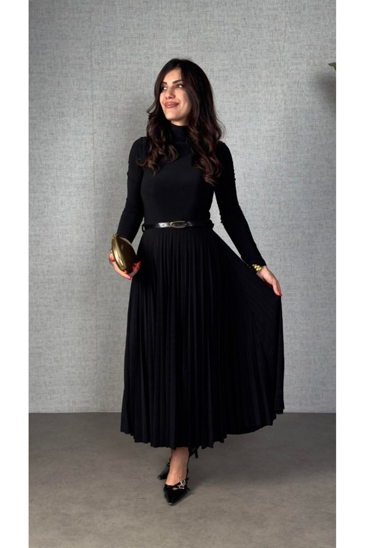 Kadın Uzun Kollu Balıkçı Yaka Kemersiz Pileli Uzun Sandy Elbise