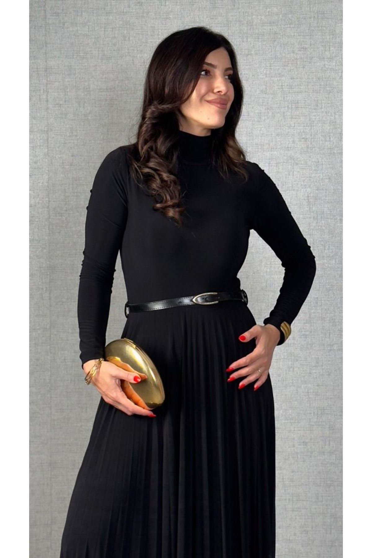 Kadın Uzun Kollu Balıkçı Yaka Kemersiz Pileli Uzun Sandy Elbise