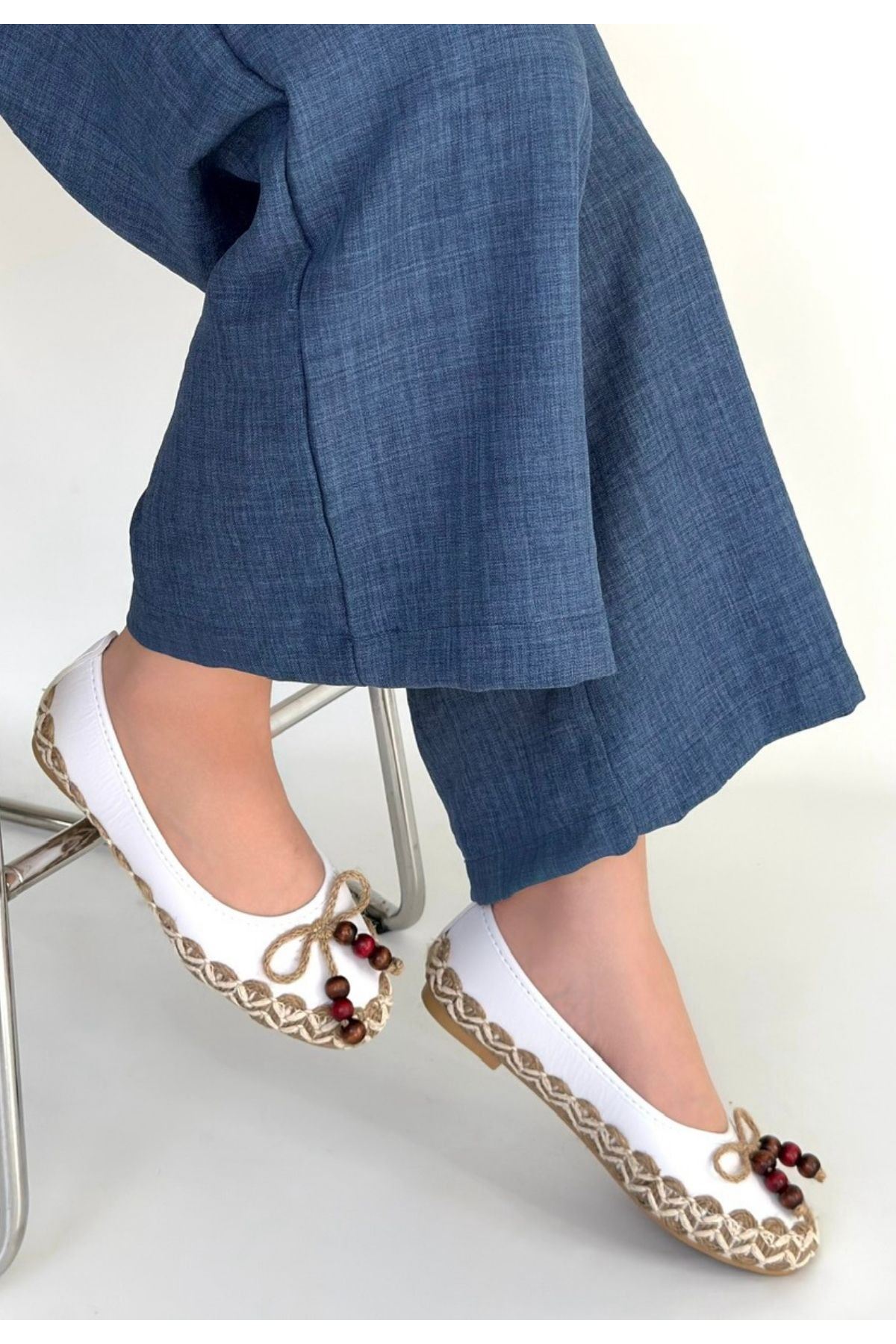 Ilwe Beyaz Cilt Babet Ayakkabı