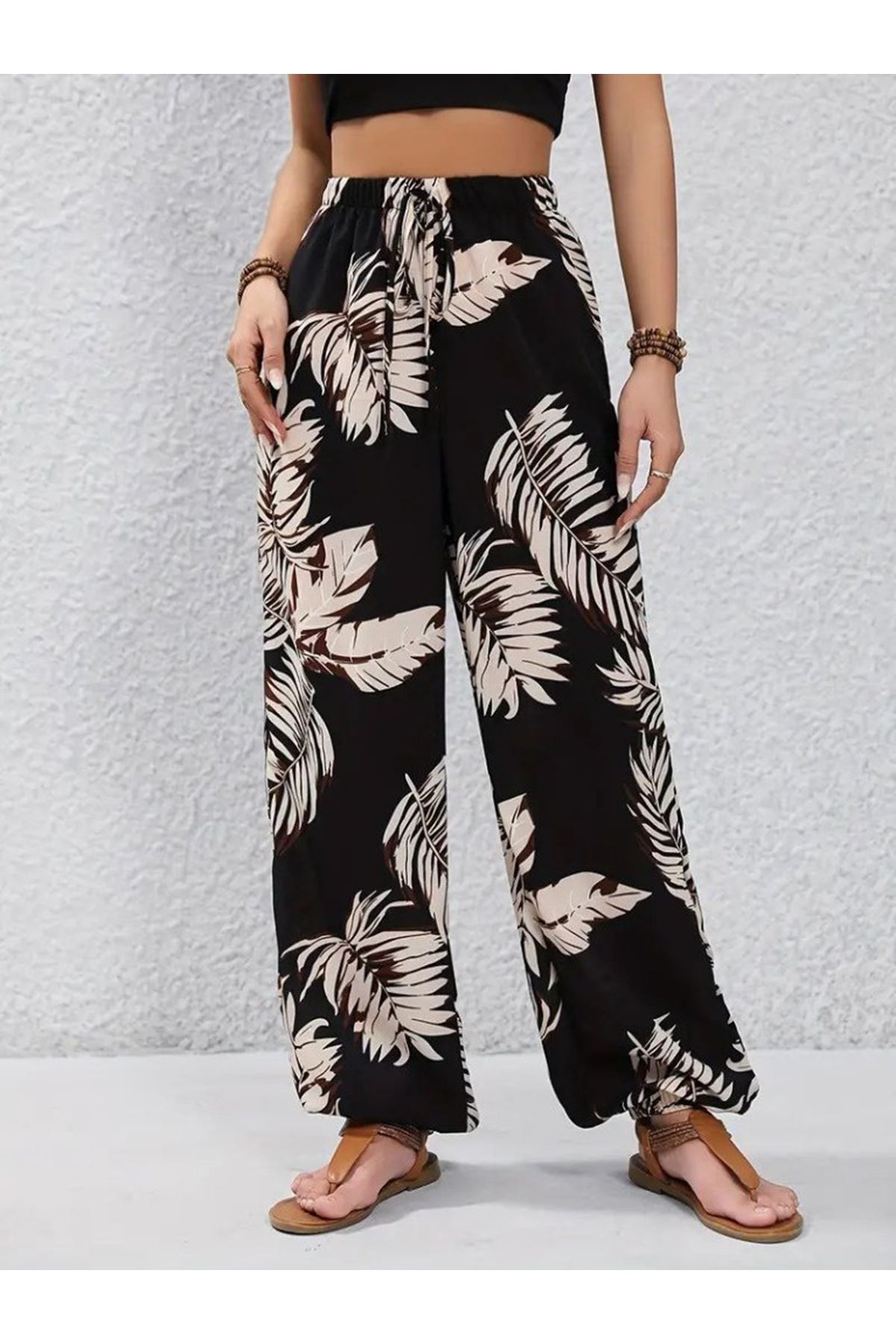 Kadın Yüksek Bel Bağcıklı Yaprak Desenli Süprem Pantolon