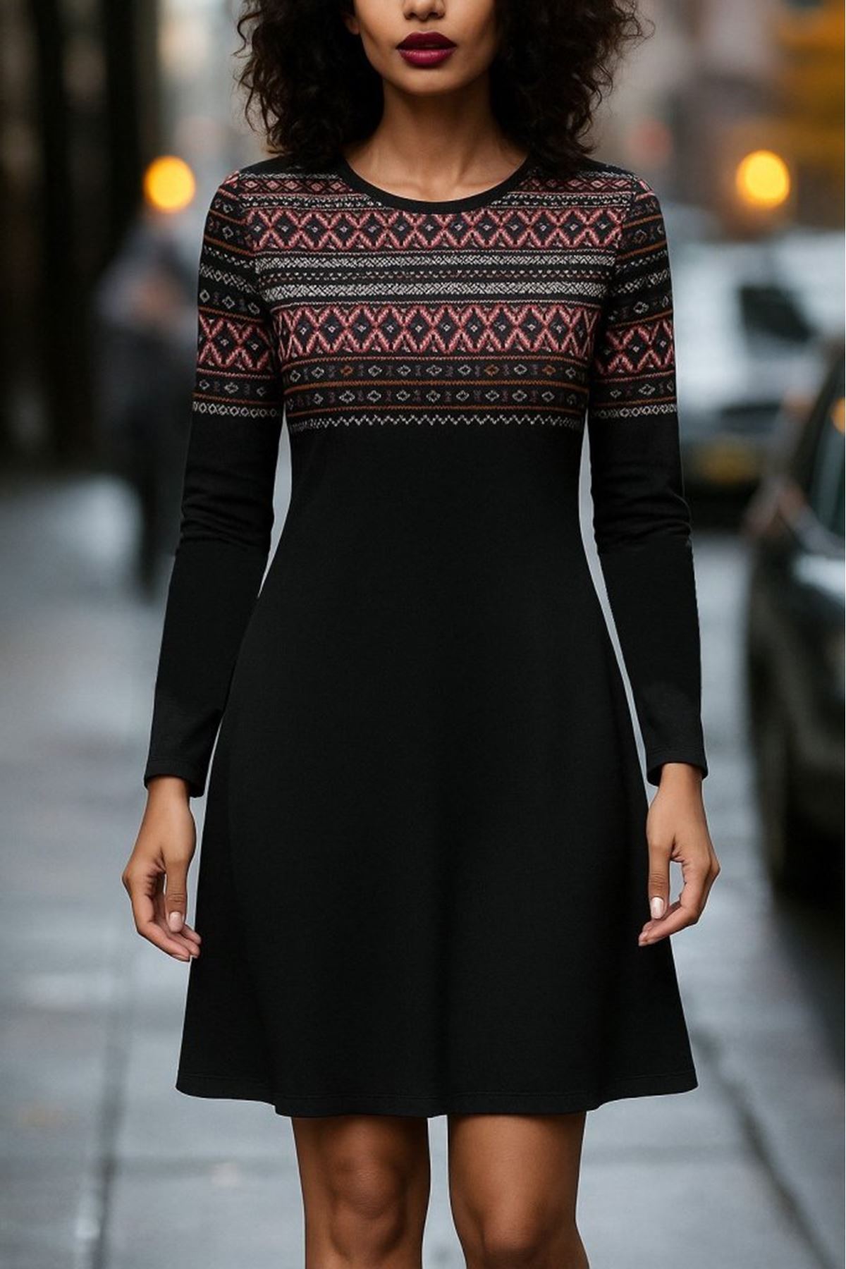 Kadın Uzun Kollu Bisiklet Yaka Etnik Desenli Kısa şardonlu Dalgıç Elbise