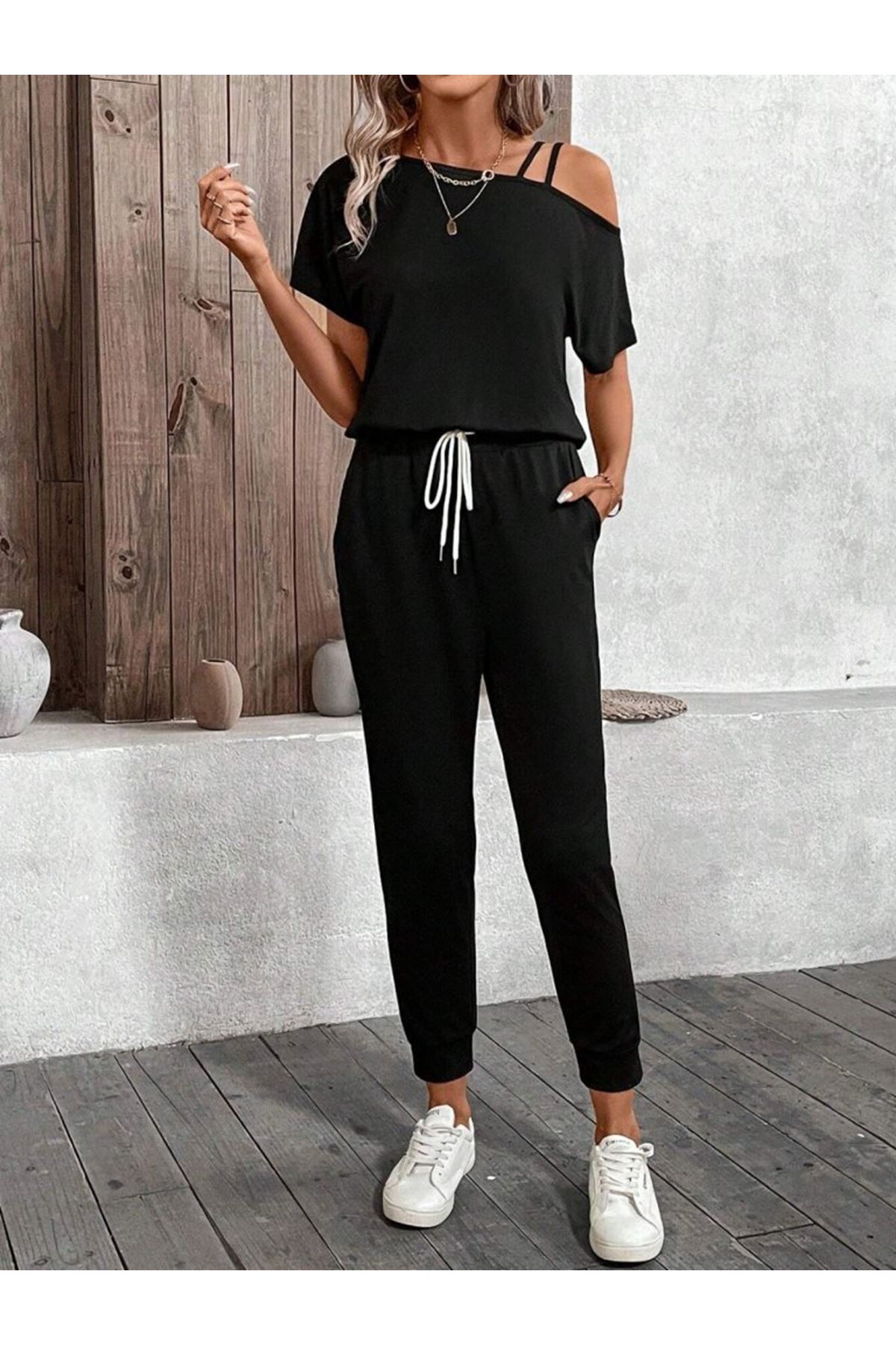Kadın Tek Omuzdan Açık Viskon Iki Iplik Bluz Bağcıklı Pantolon Ikili Takım